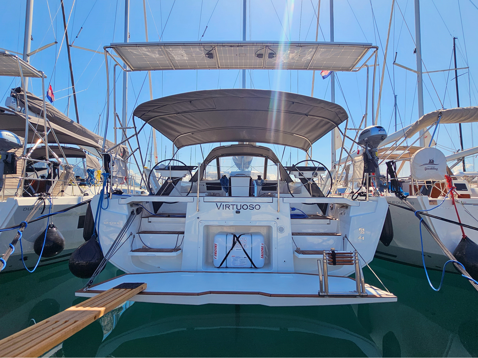 Dufour 44 - 4 cab — photo 4
