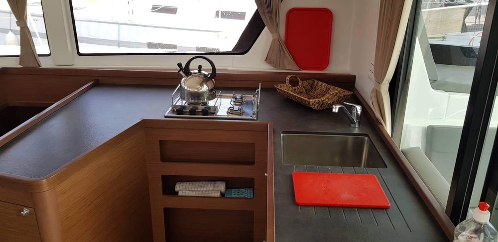 Lagoon 42 - 4 + 2 cab. — photo 11