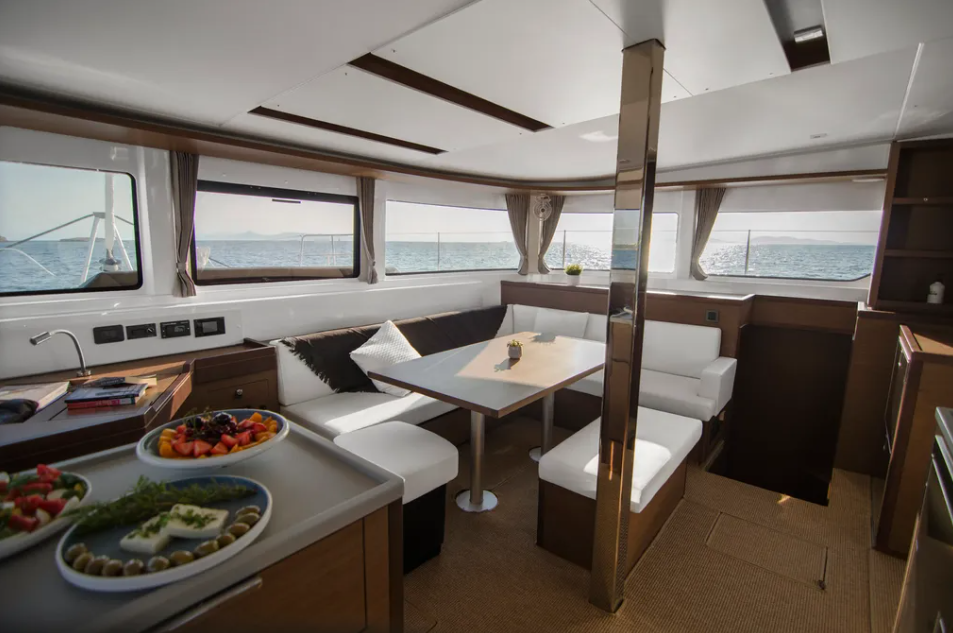 Lagoon 46 - 4 + 2 cab. — photo 6