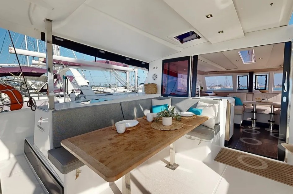 Fountaine Pajot Isla 40 - 4 + 1 cab. — photo 10