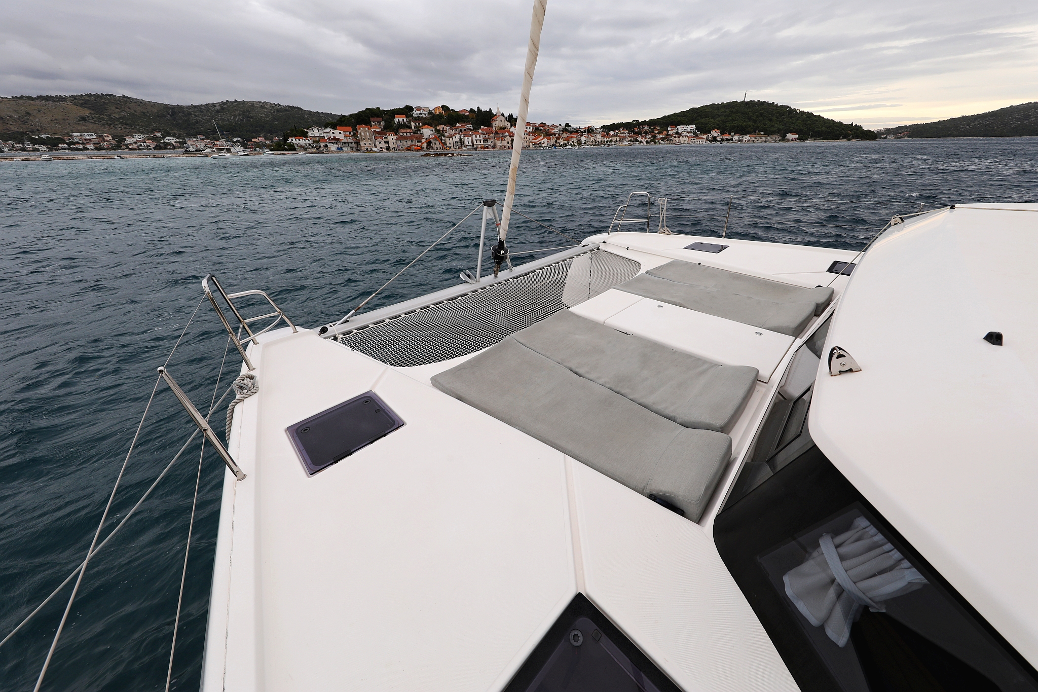 Dufour 48 Catamaran - 5 + 1 cab. — photo 11