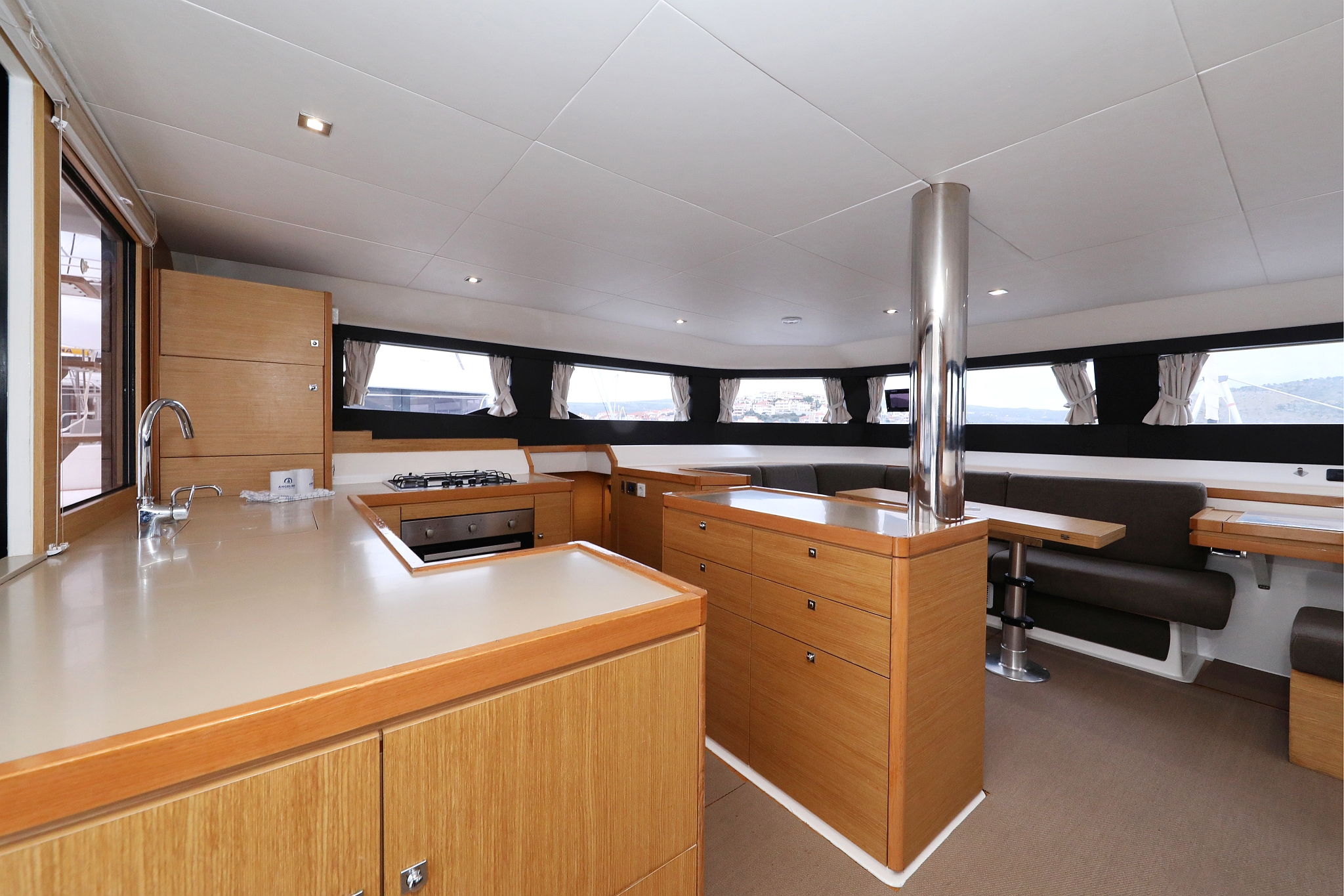 Dufour 48 Catamaran - 5 + 1 cab. — photo 13