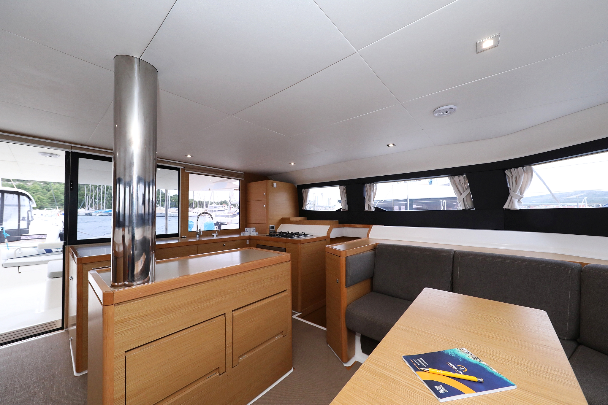 Dufour 48 Catamaran - 5 + 1 cab. — photo 14