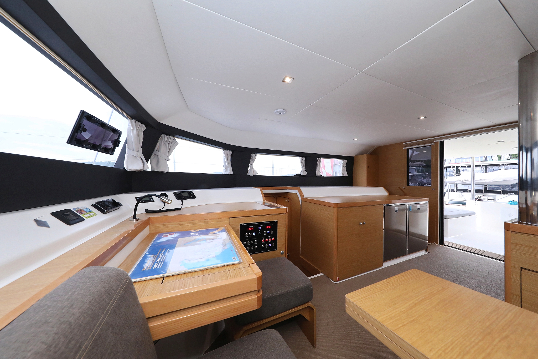 Dufour 48 Catamaran - 5 + 1 cab. — photo 16