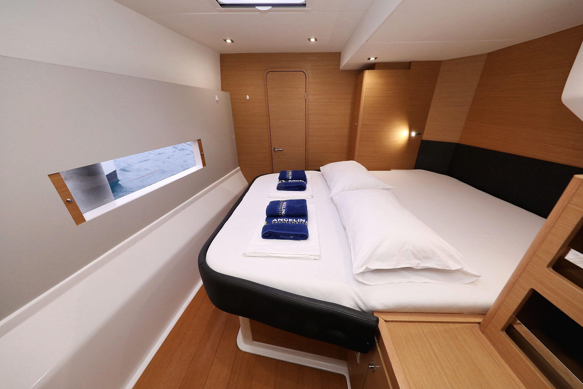 Dufour 48 Catamaran - 5 + 1 cab. — photo 26