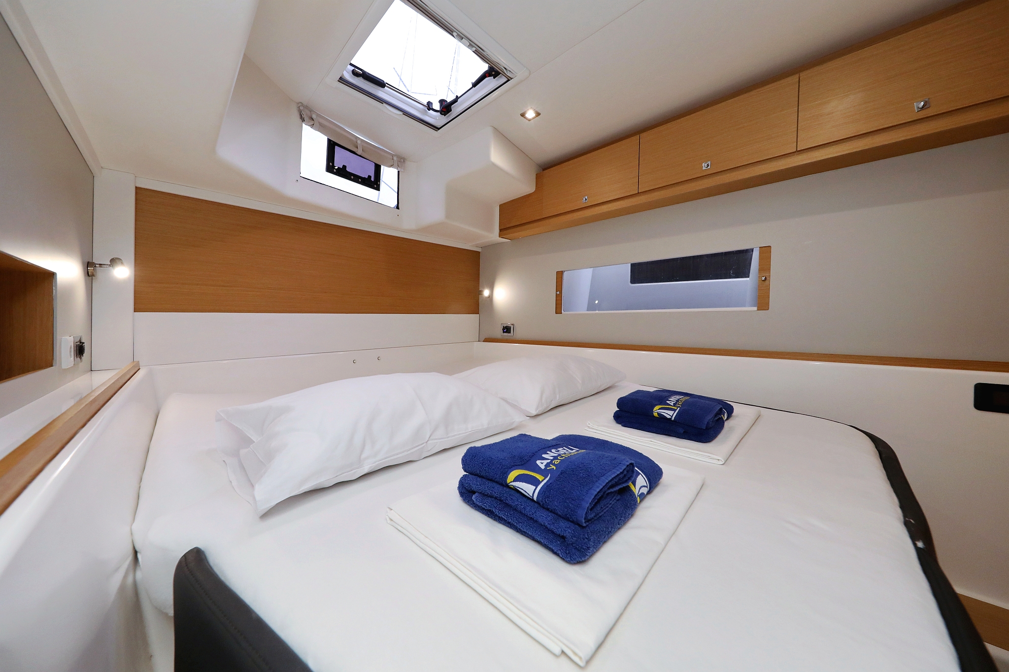 Dufour 48 Catamaran - 5 + 1 cab. — photo 28