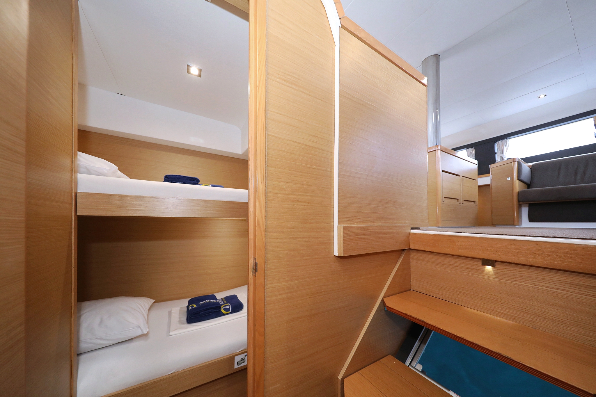 Dufour 48 Catamaran - 5 + 1 cab. — photo 32