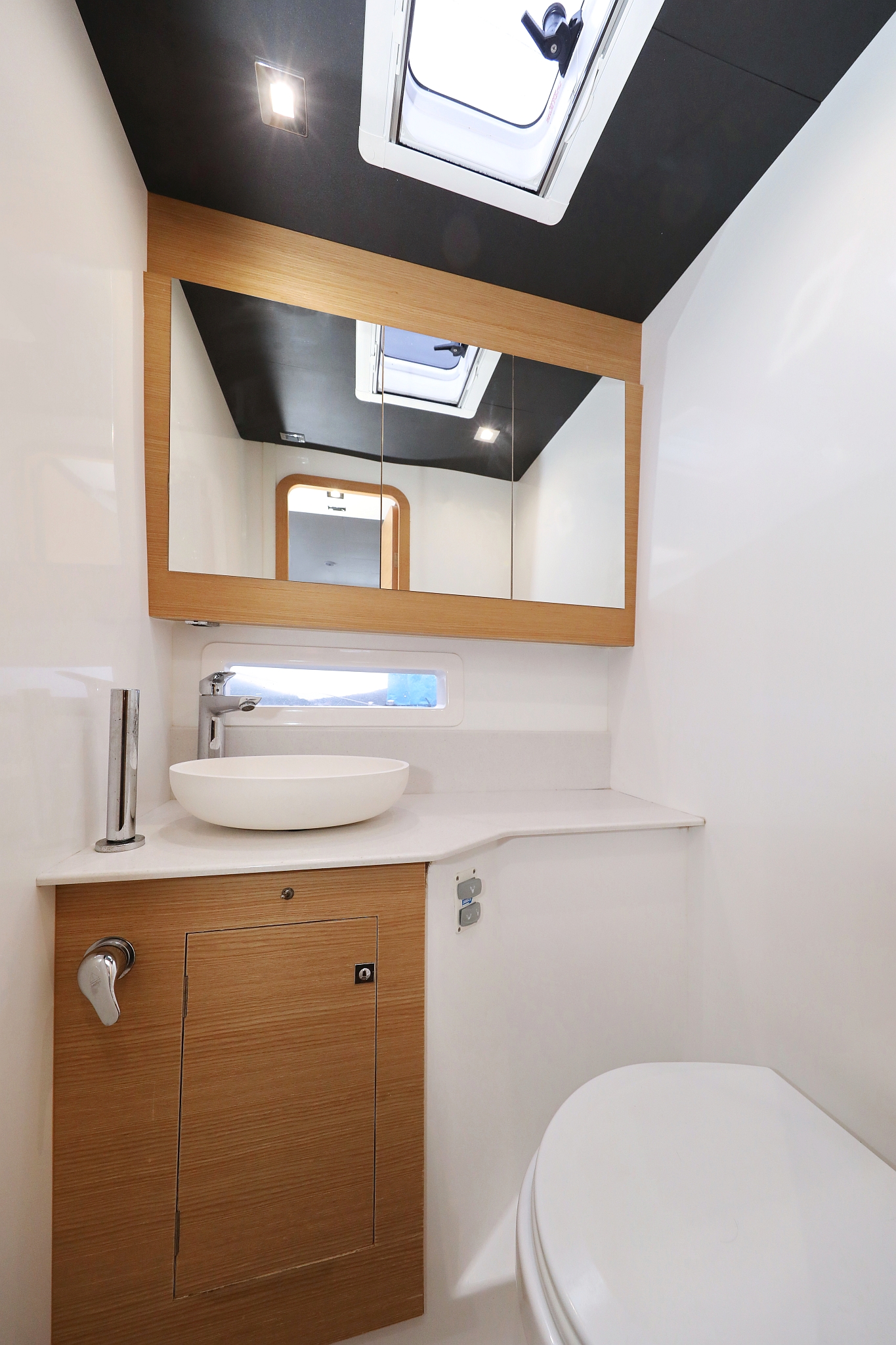 Dufour 48 Catamaran - 5 + 1 cab. — photo 37