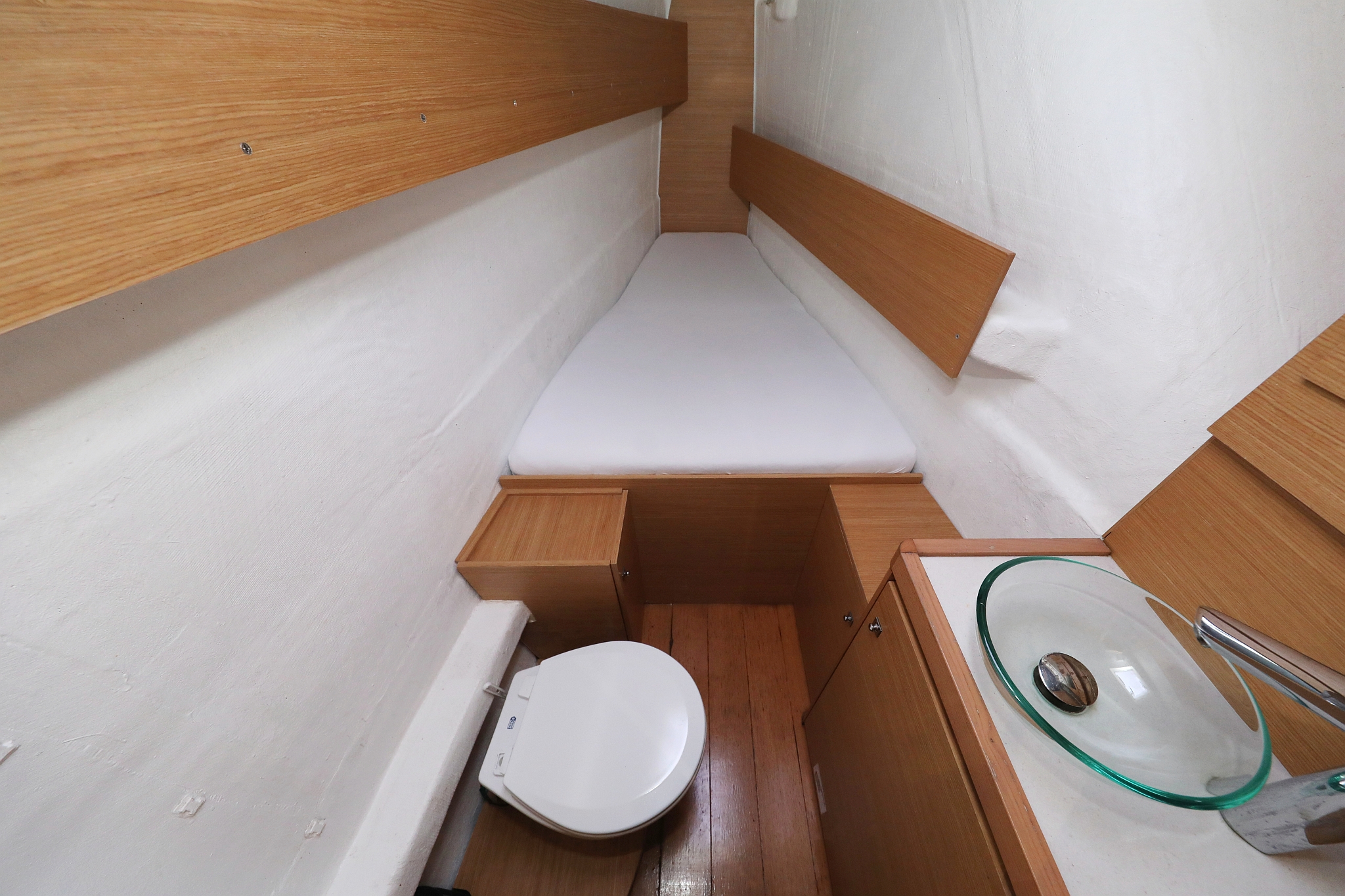 Dufour 48 Catamaran - 5 + 1 cab. — photo 49