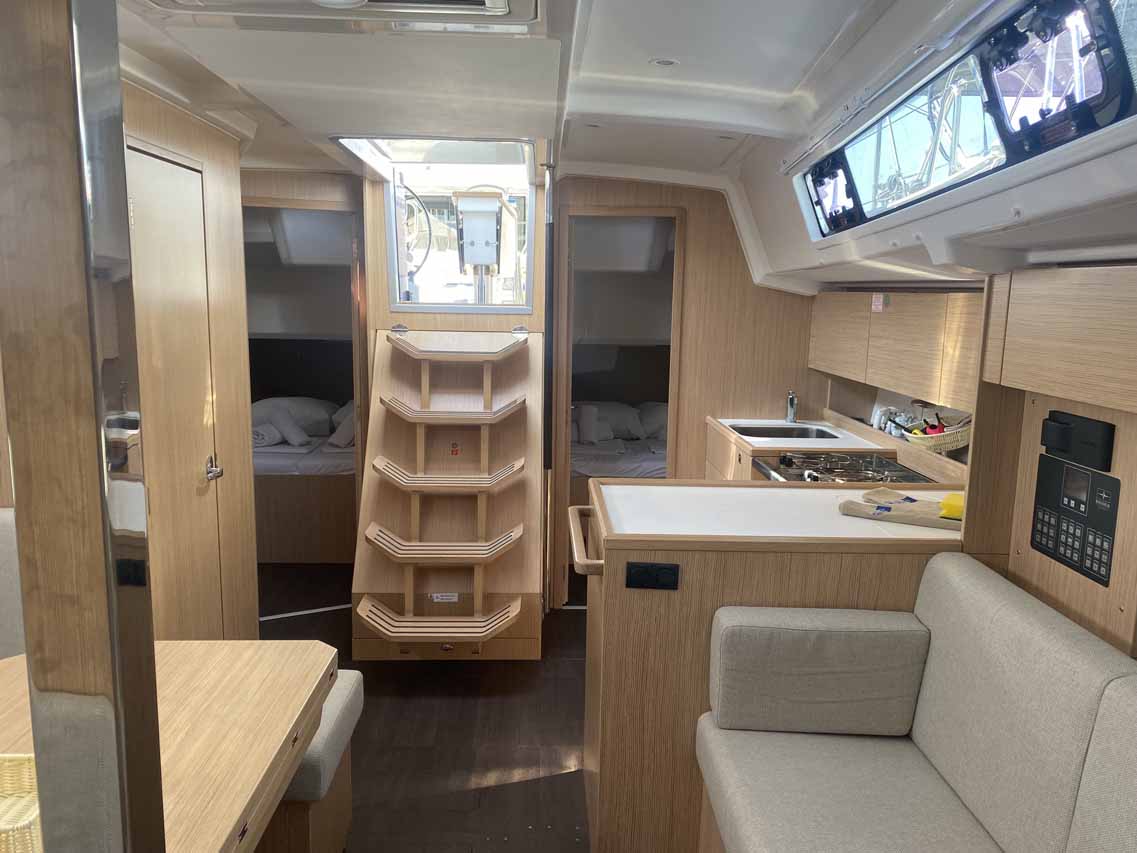 Bavaria C38 — photo 5