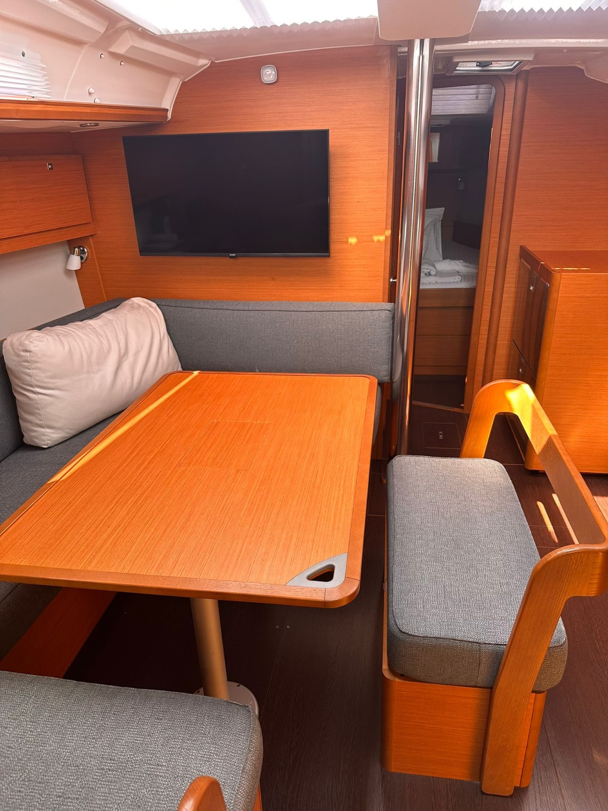 Dufour 430 — photo 7