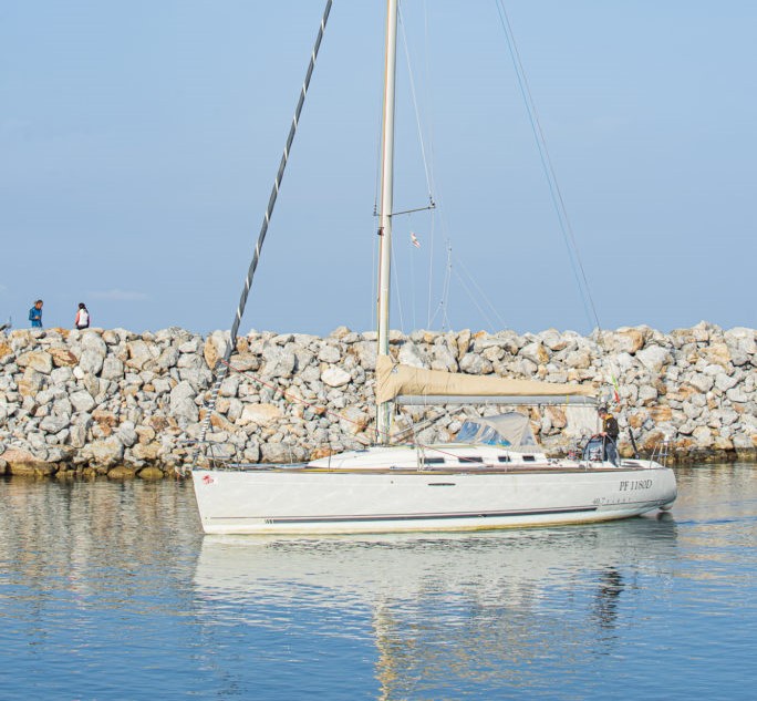 First 40.7 — photo 1