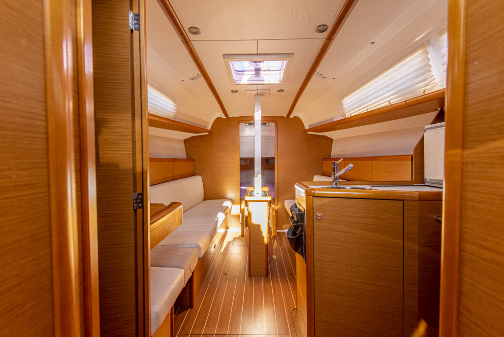 Sun Odyssey 33i - 2 cab. — photo 3
