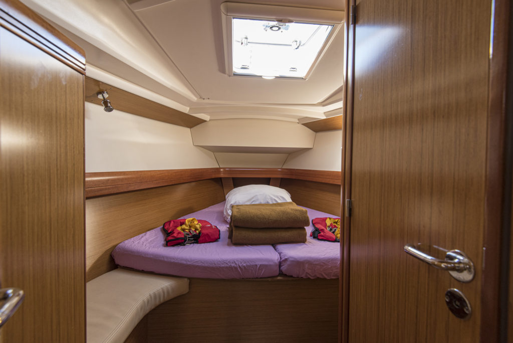 Sun Odyssey 42i — photo 6