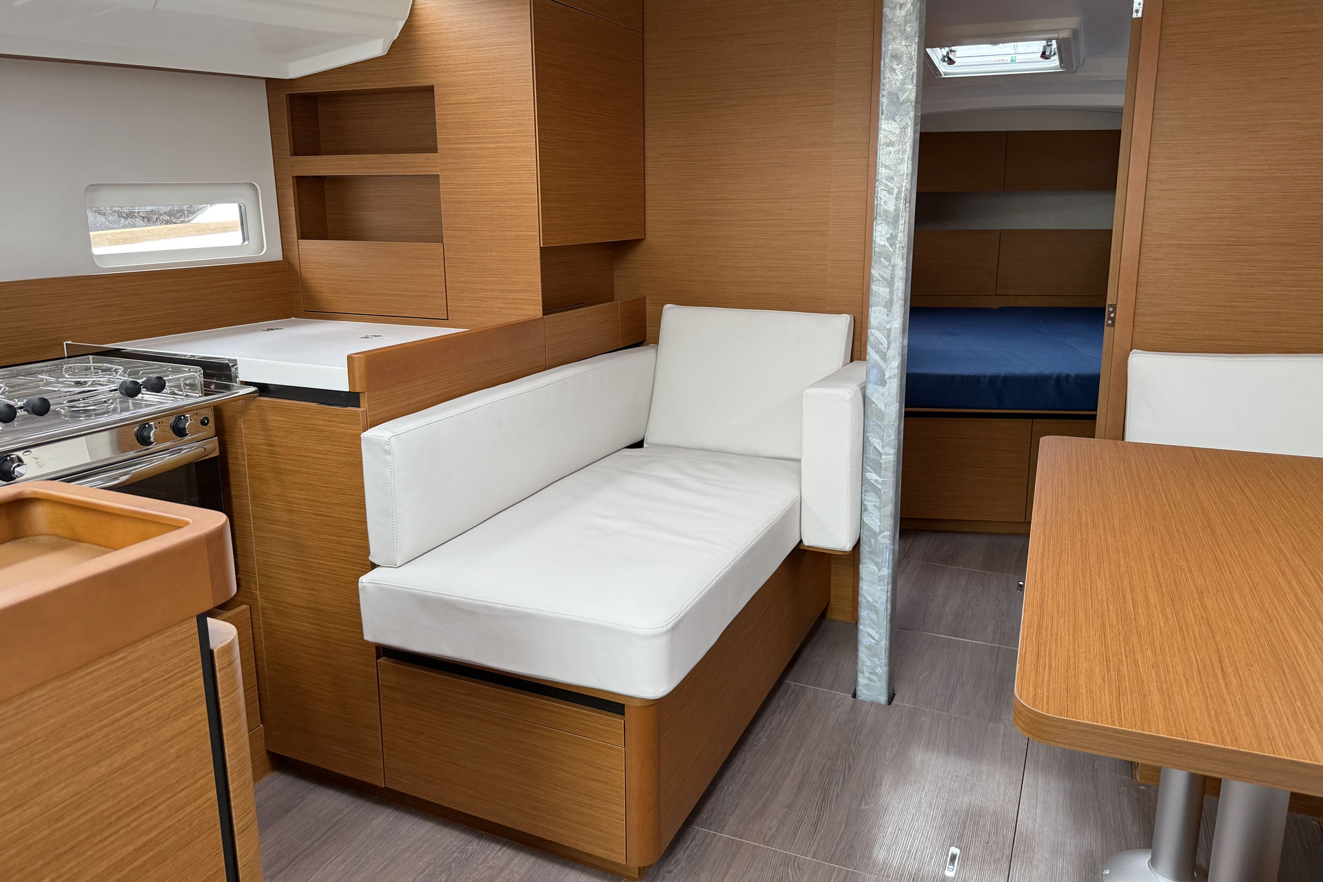 Sun Odyssey 410 - 3 cab. — photo 10