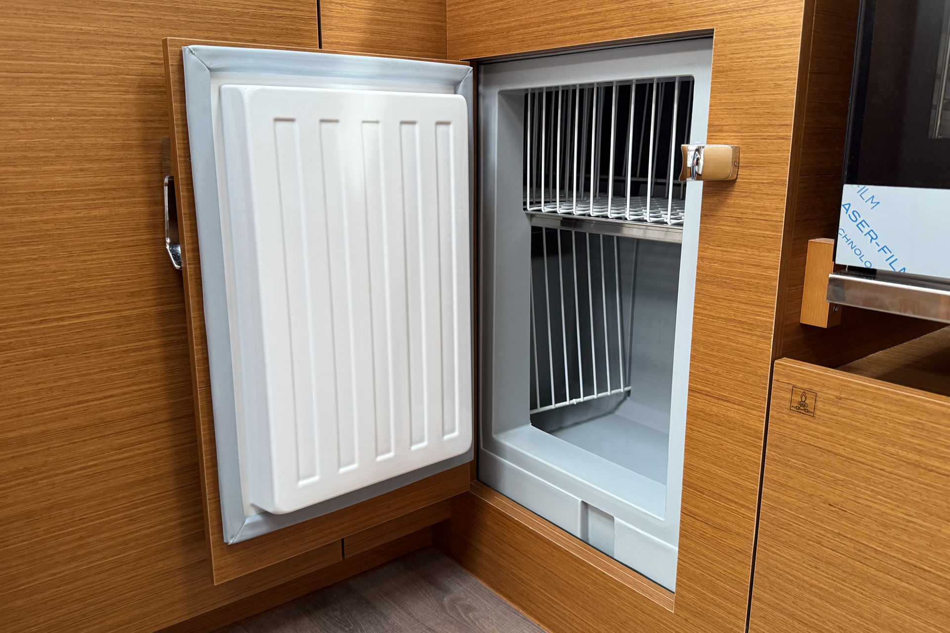 Sun Odyssey 410 - 3 cab. — photo 13