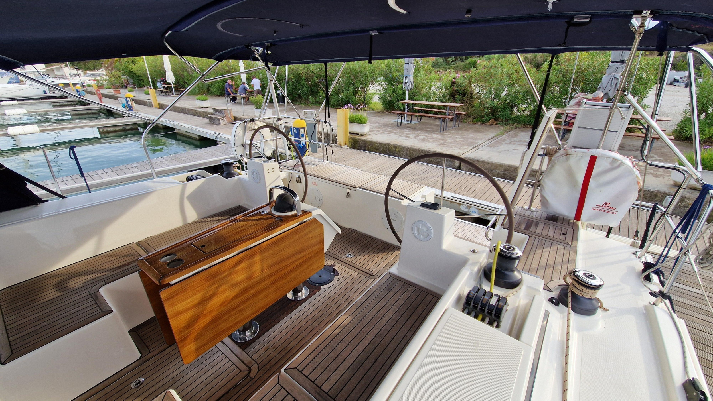 Bavaria C45 Holiday — photo 4