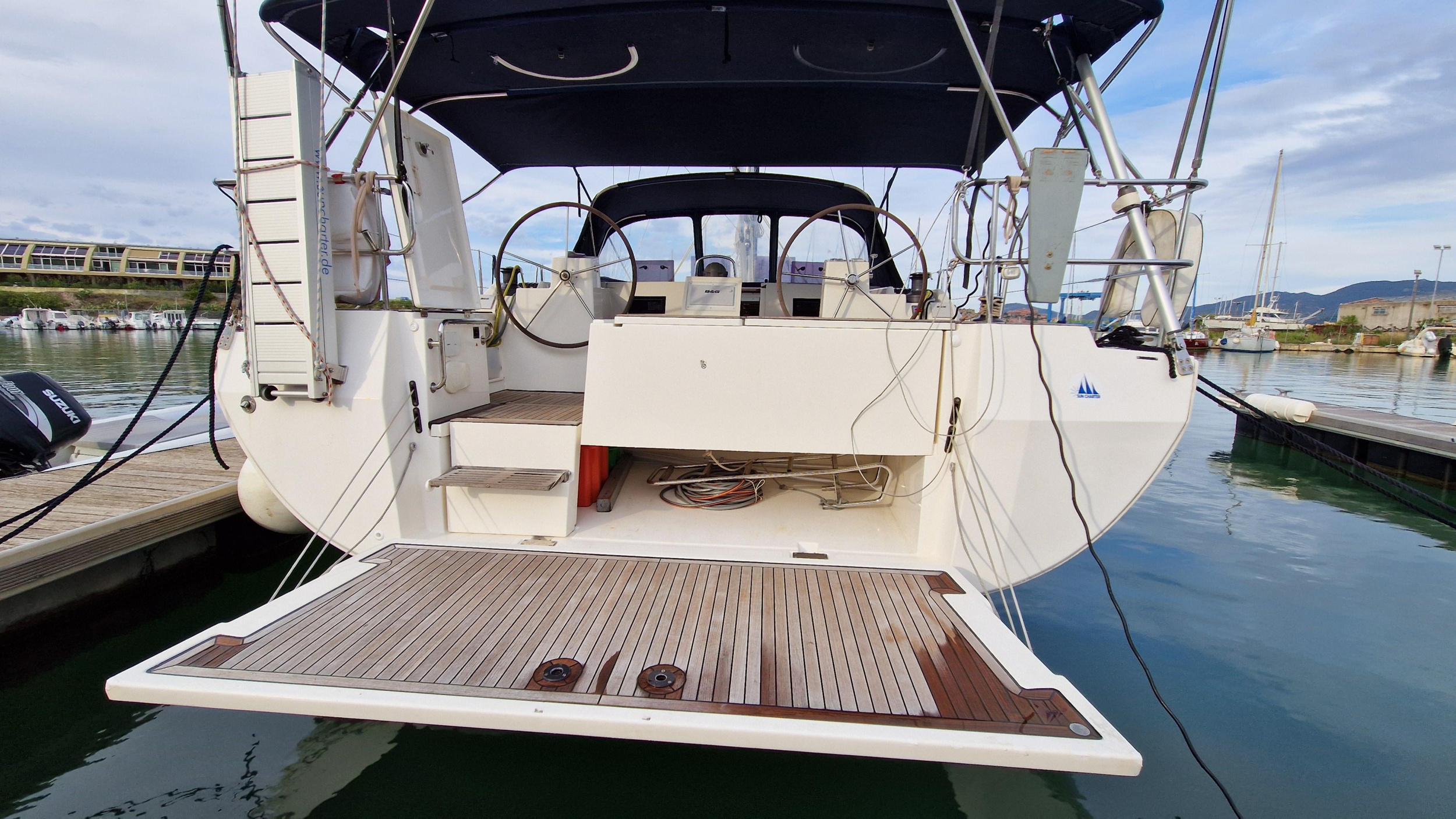 Bavaria C45 Holiday — photo 8