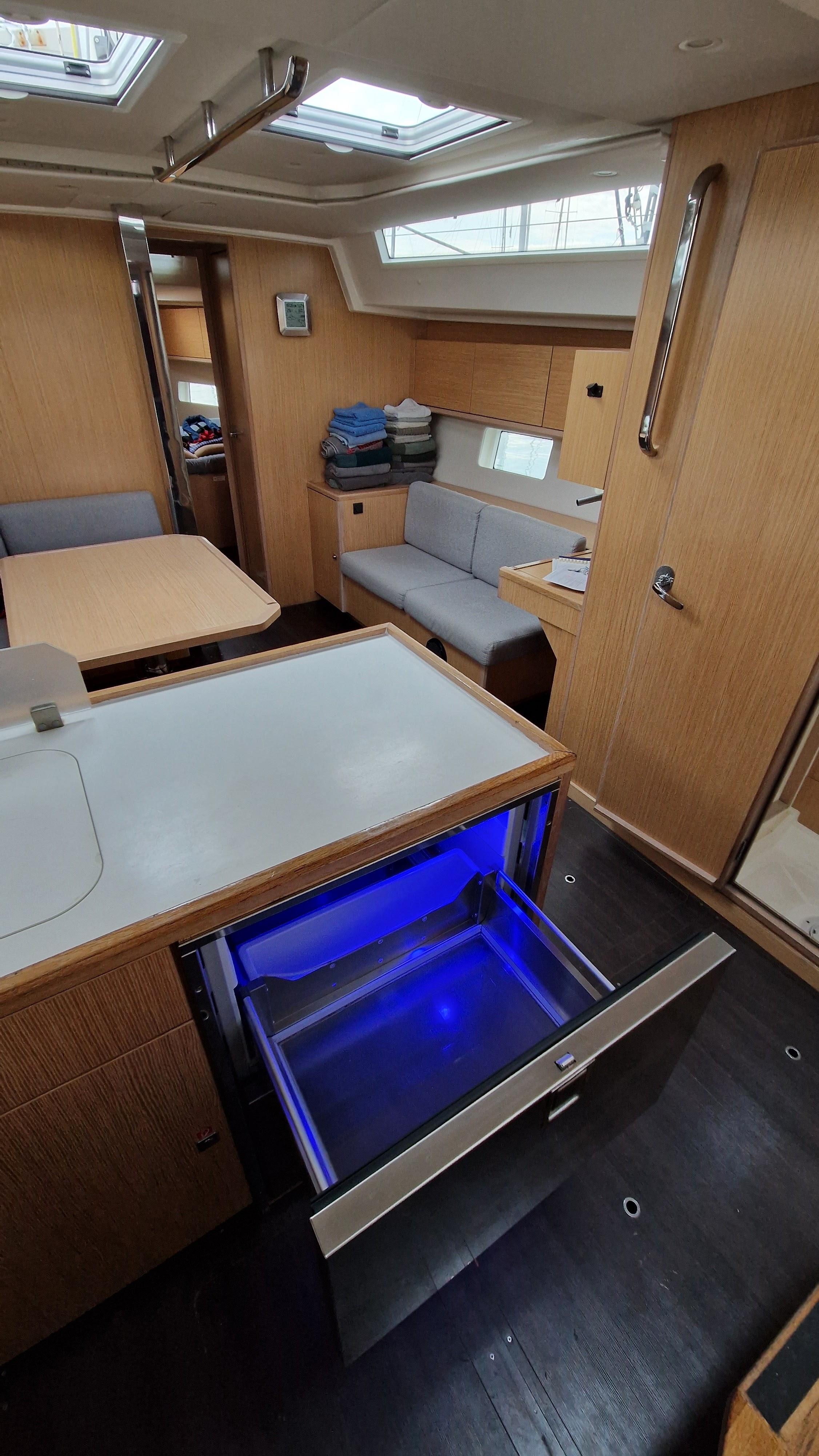 Bavaria C45 Holiday — photo 13