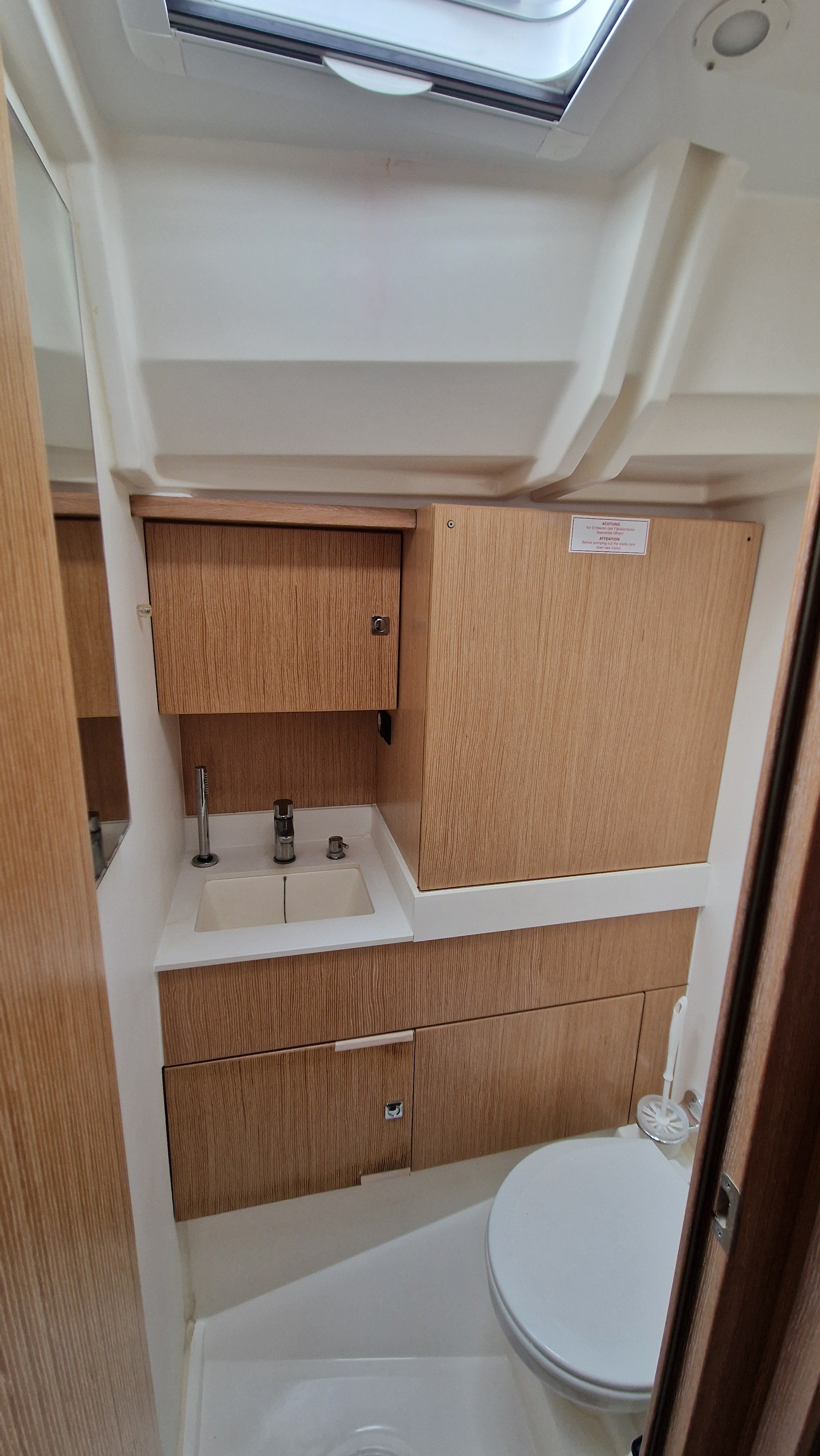 Bavaria C45 Holiday — photo 21