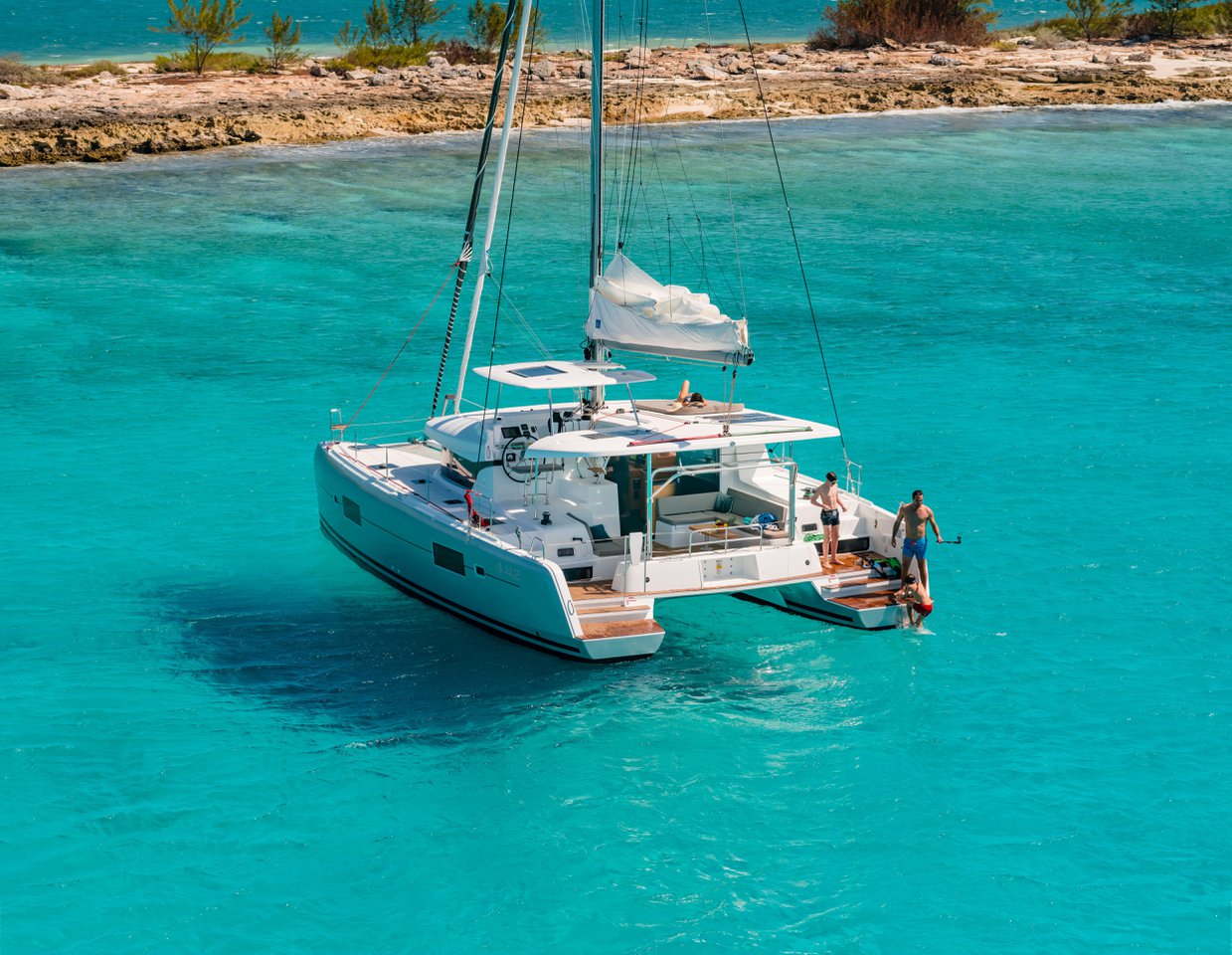 Lagoon 42 - 4 + 2 cab. — photo 7