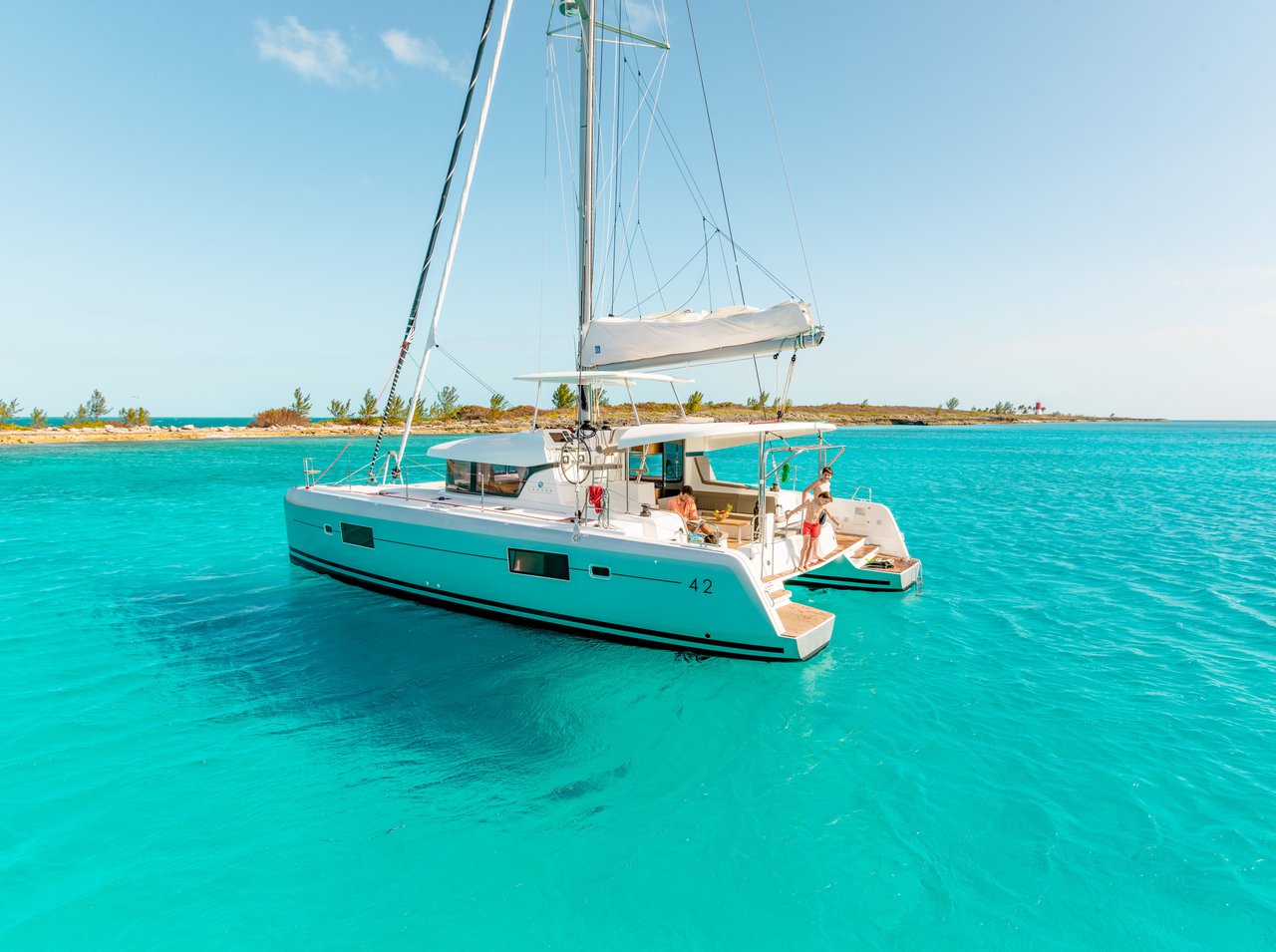 Lagoon 42 - 4 + 2 cab. — photo 9