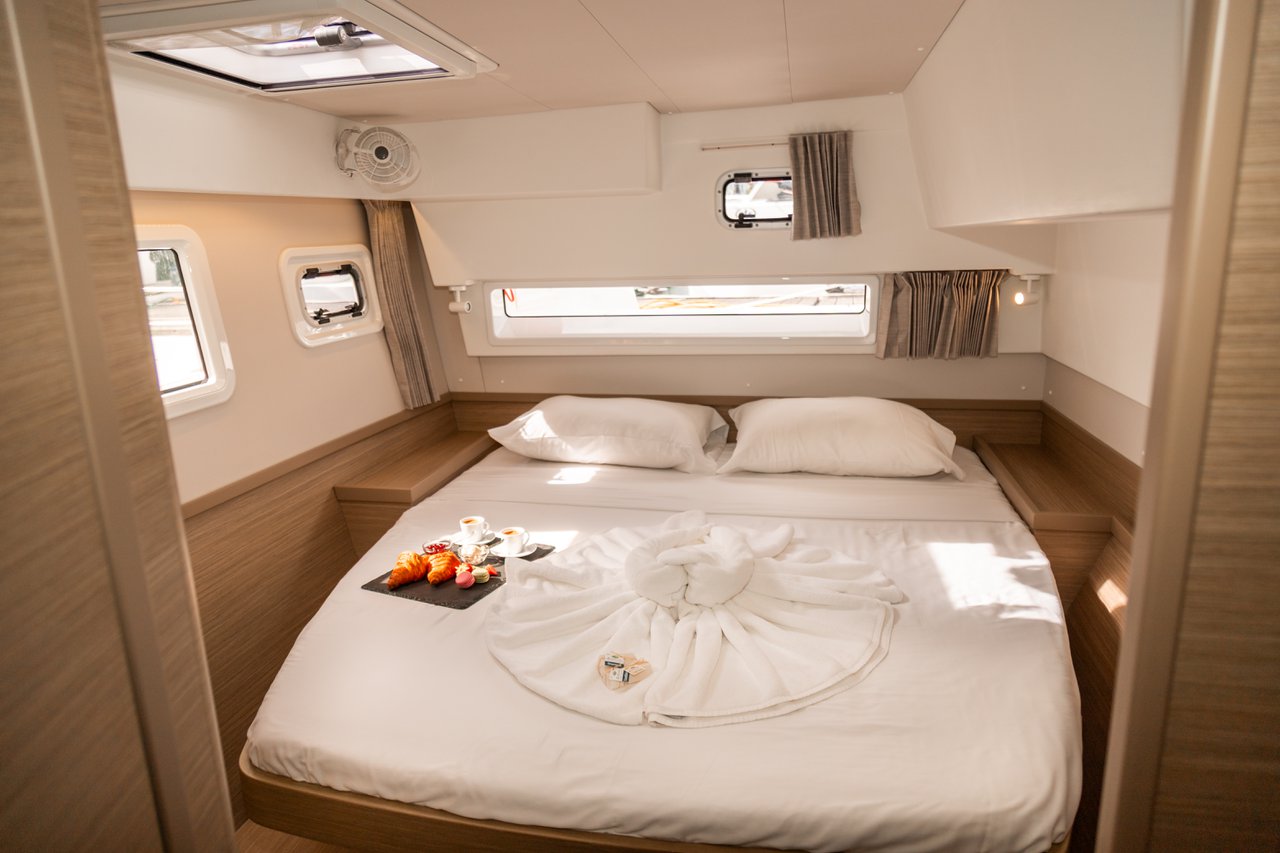Lagoon 42 - 4 + 2 cab. — photo 26
