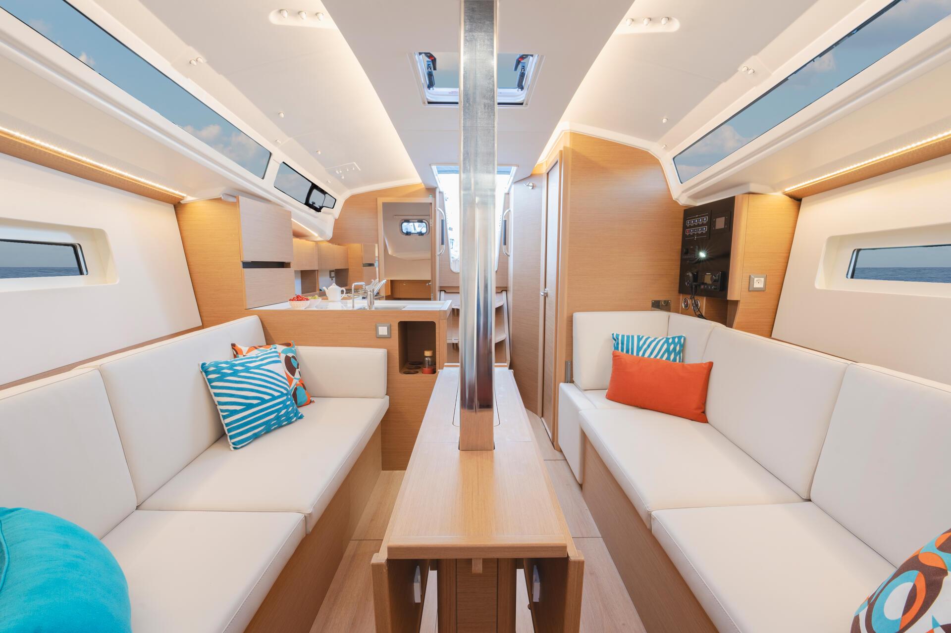 Sun Odyssey 350 - 2 cab. — photo 6