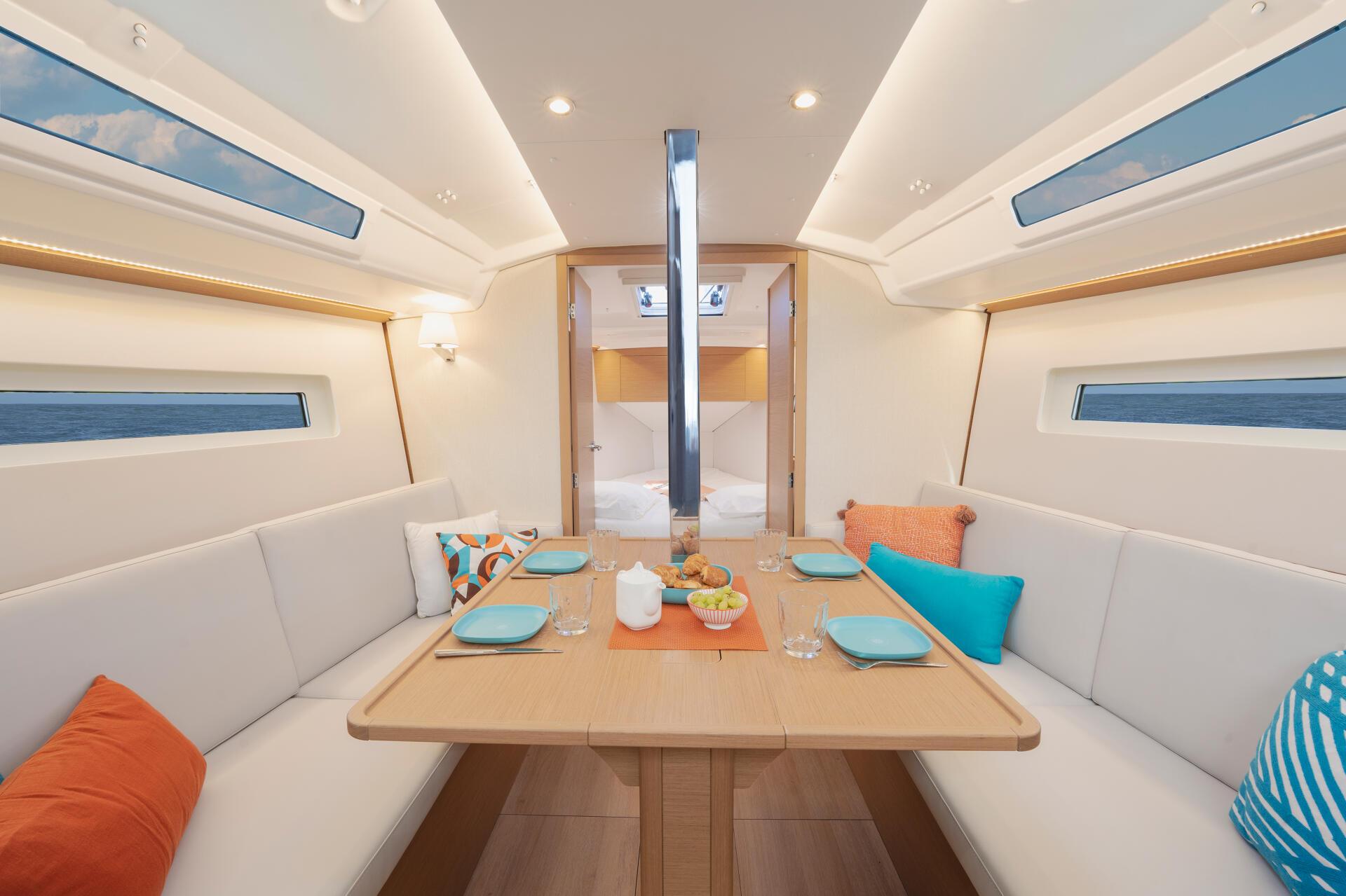 Sun Odyssey 350 - 2 cab. — photo 7