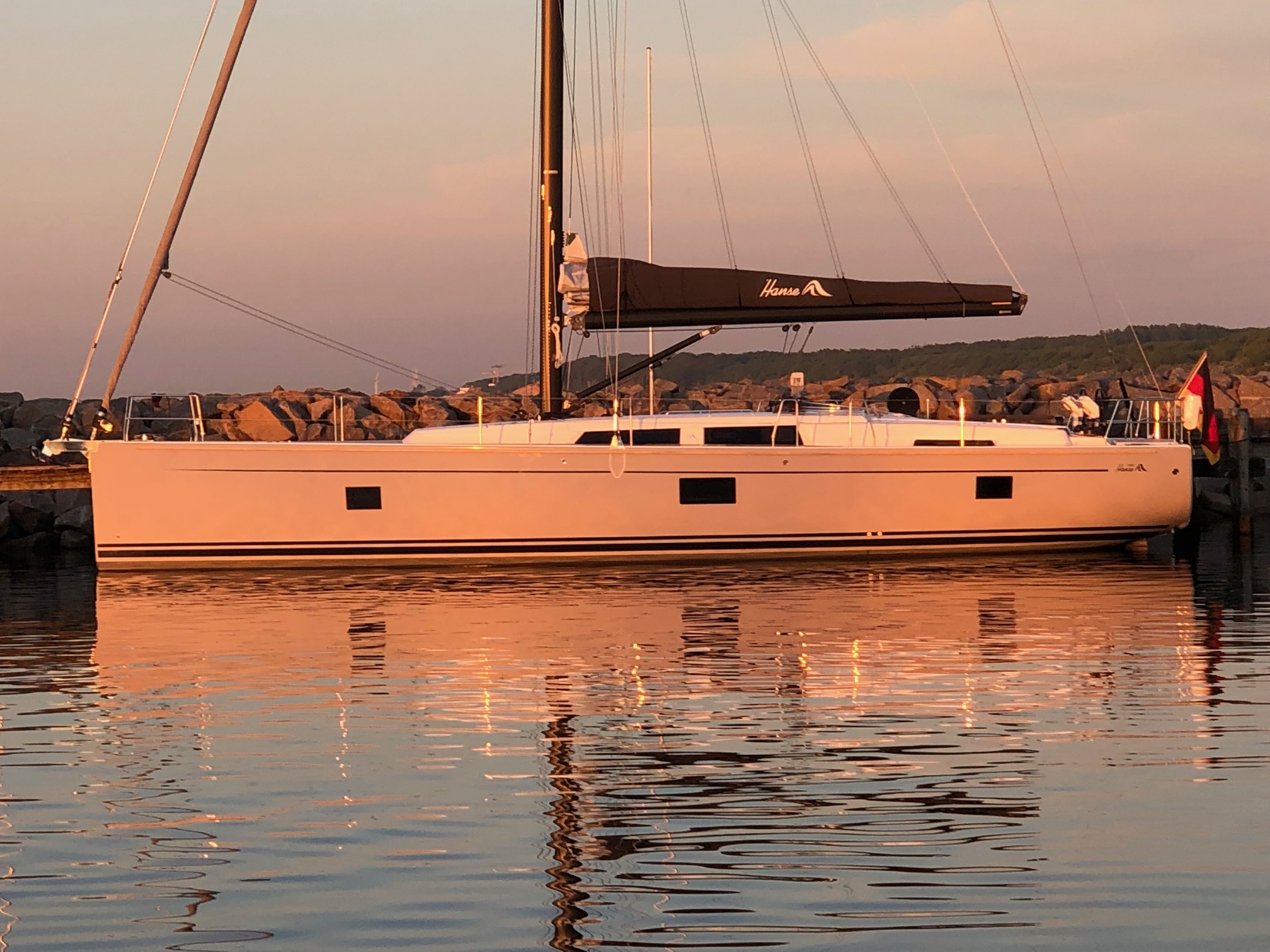 Hanse 508 - 5 + 1 cab. — photo 1