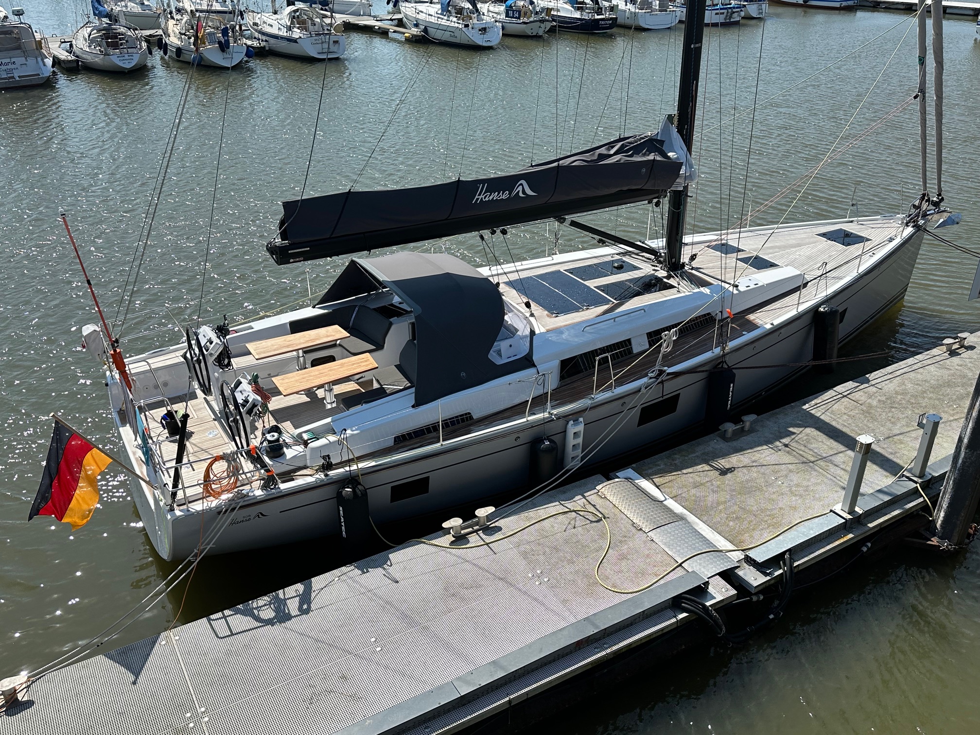 Hanse 508 - 5 + 1 cab. — photo 8