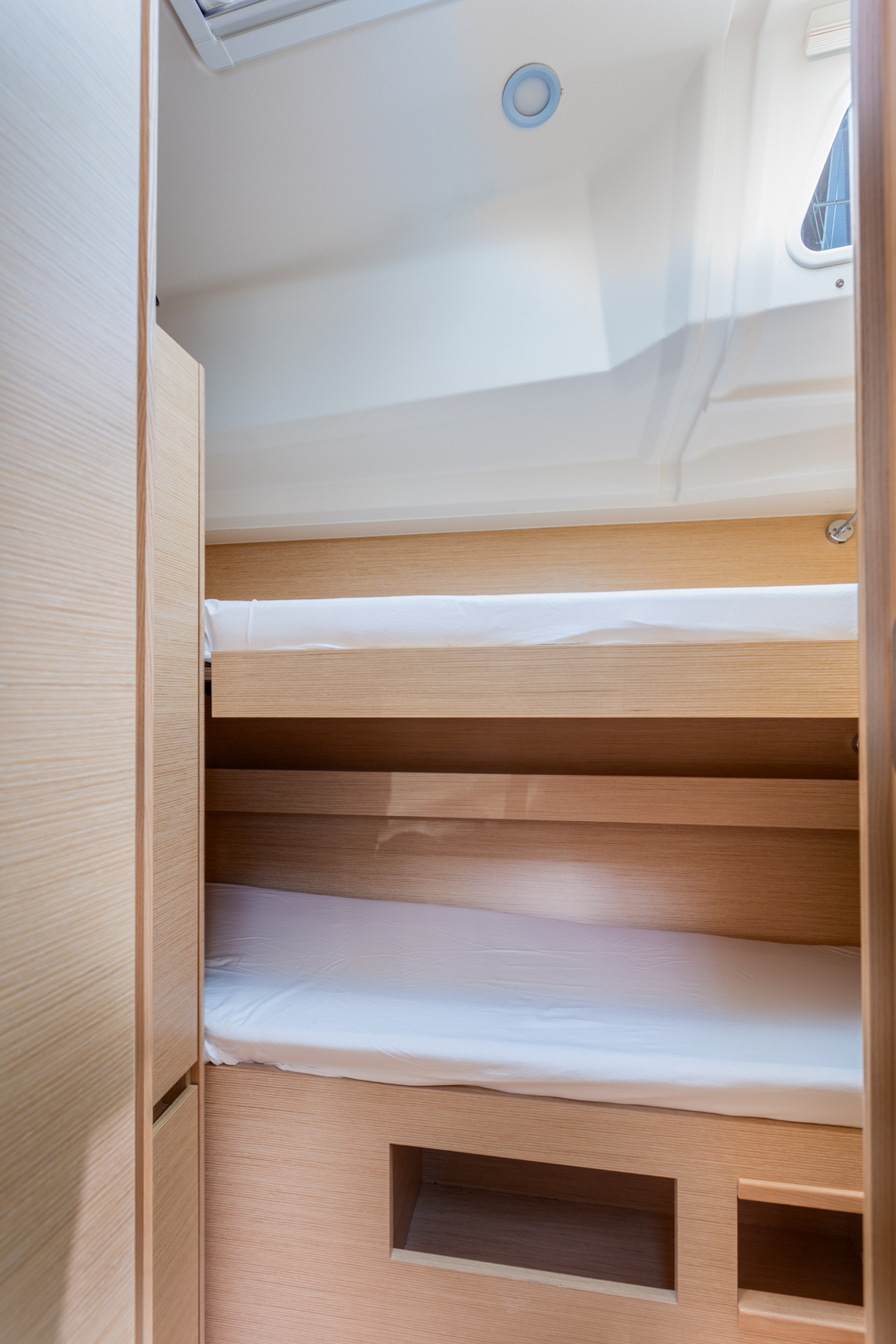 Hanse 508 - 5 + 1 cab. — photo 18
