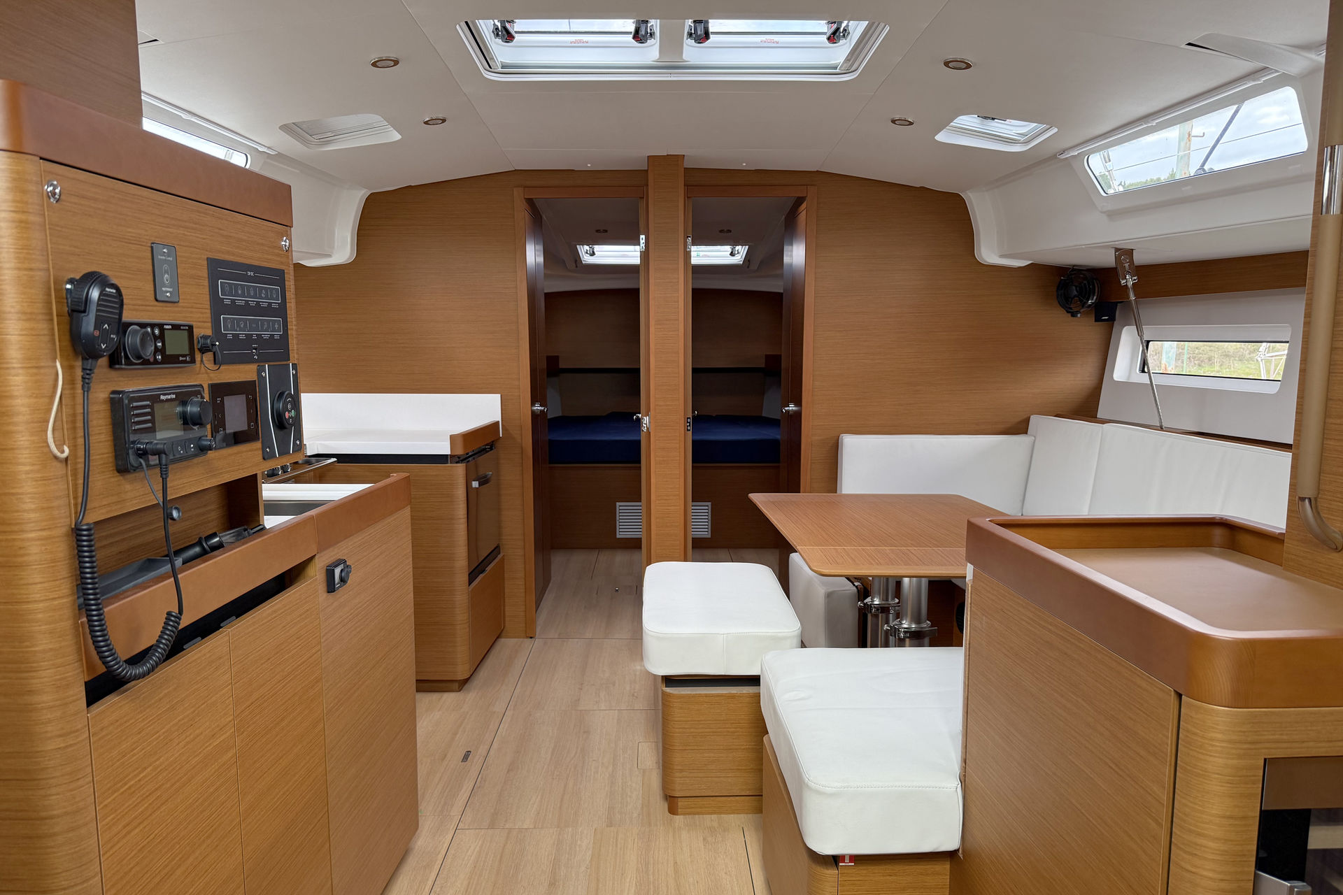 Sun Odyssey 490 - 5 + 1 cab. — photo 3