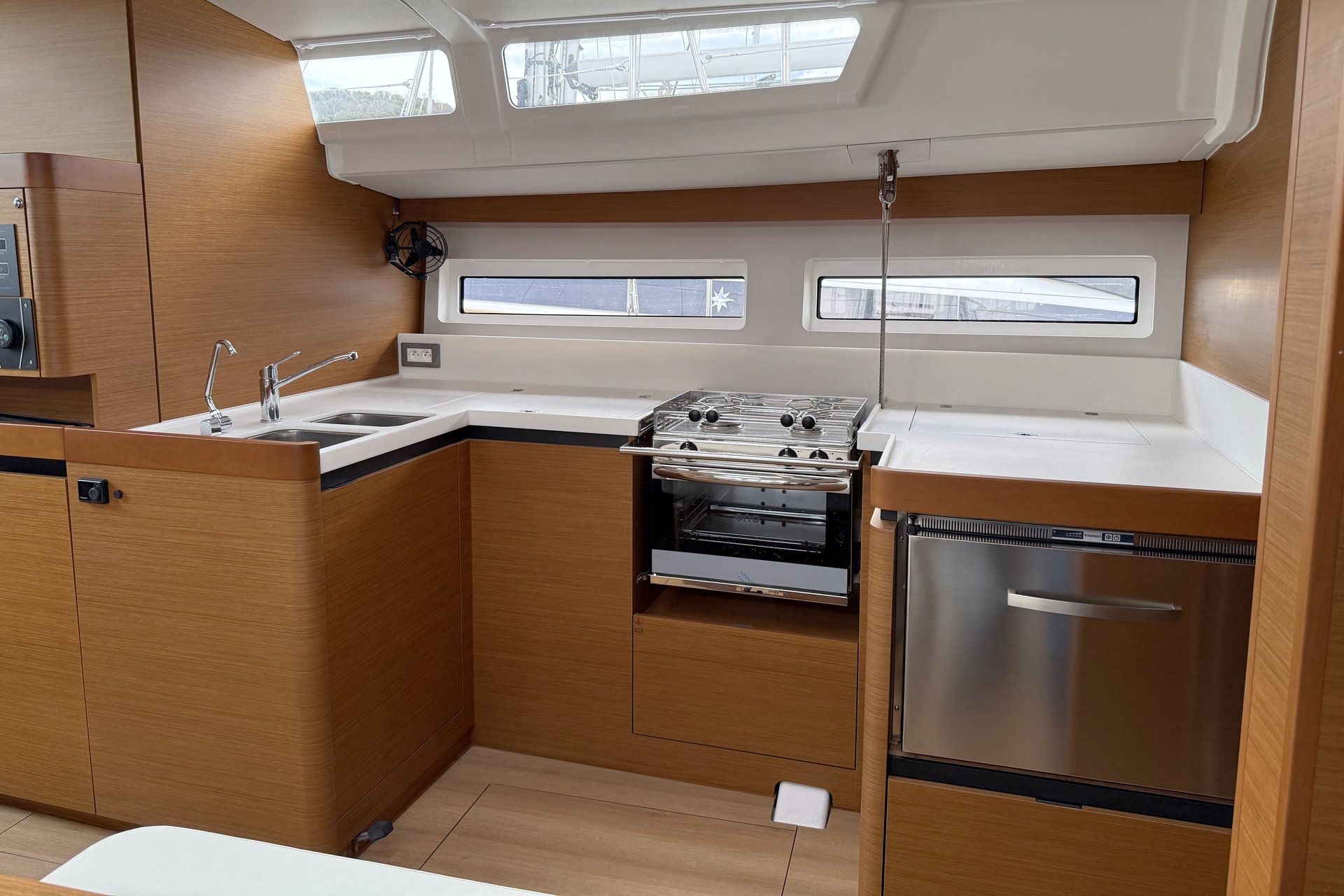 Sun Odyssey 490 - 5 + 1 cab. — photo 7