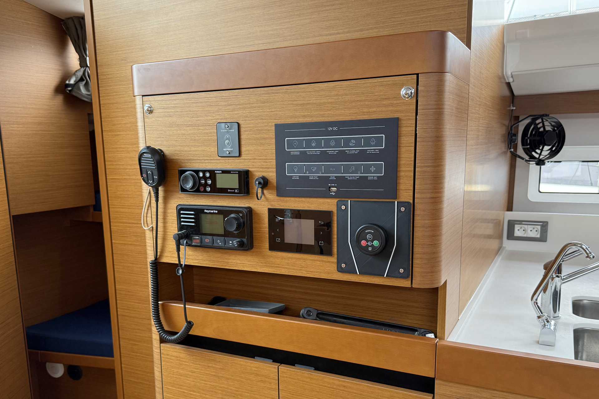 Sun Odyssey 490 - 5 + 1 cab. — photo 11