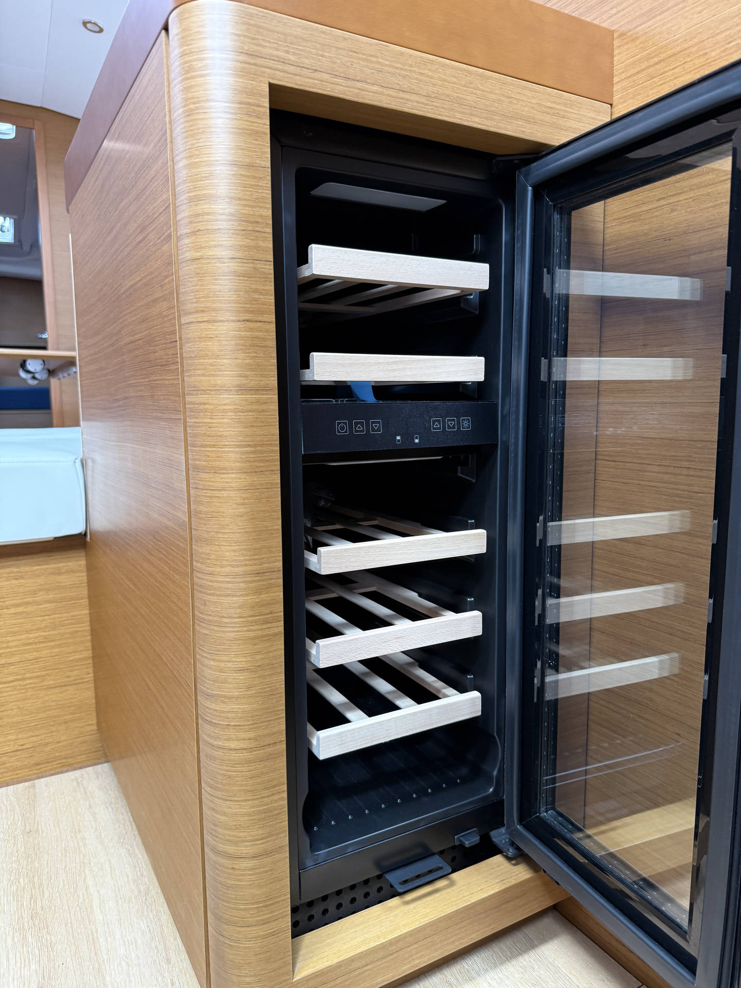 Sun Odyssey 490 - 5 + 1 cab. — photo 12