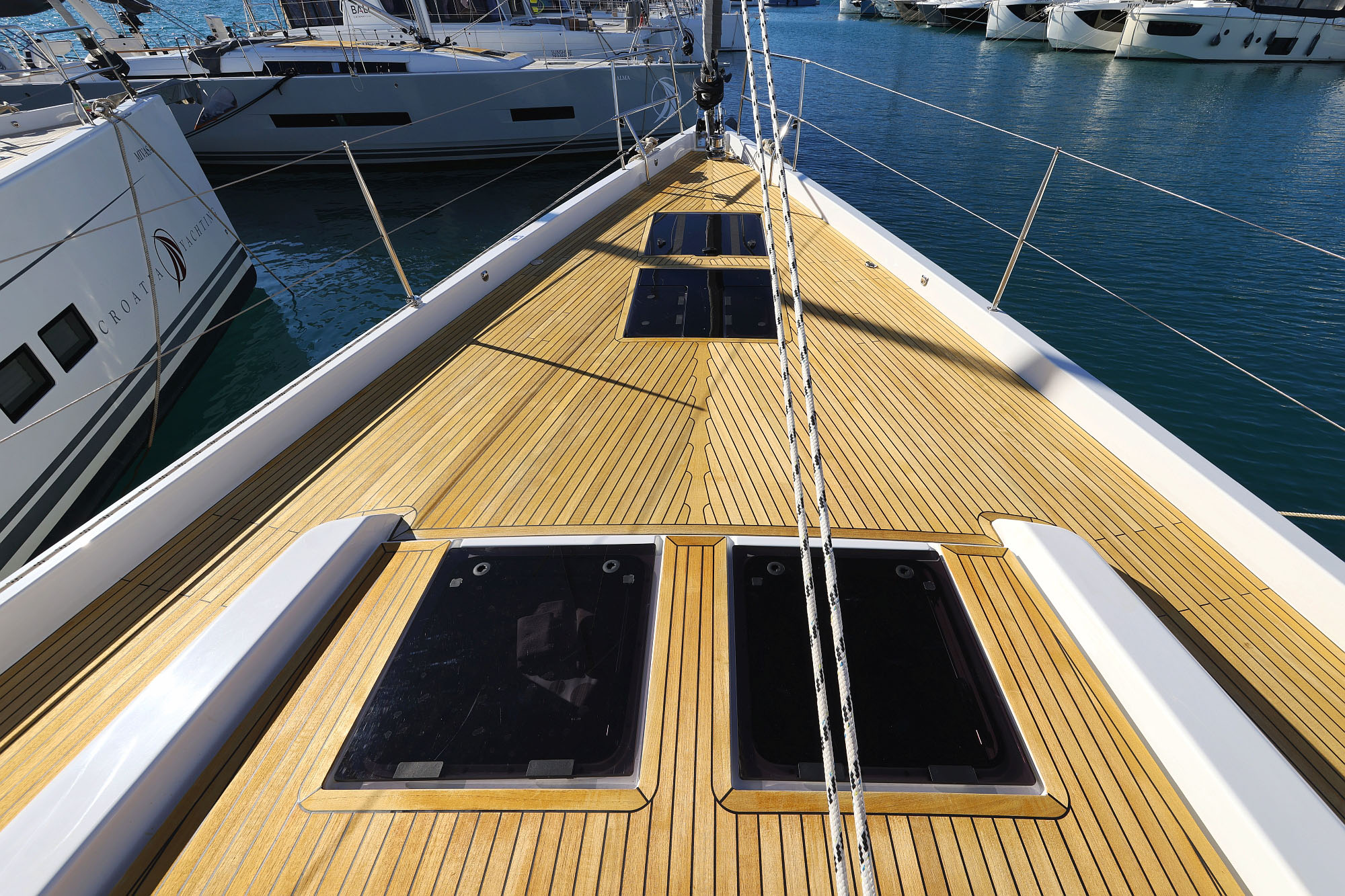 Hanse 588 - 5 + 1 cab. — photo 40