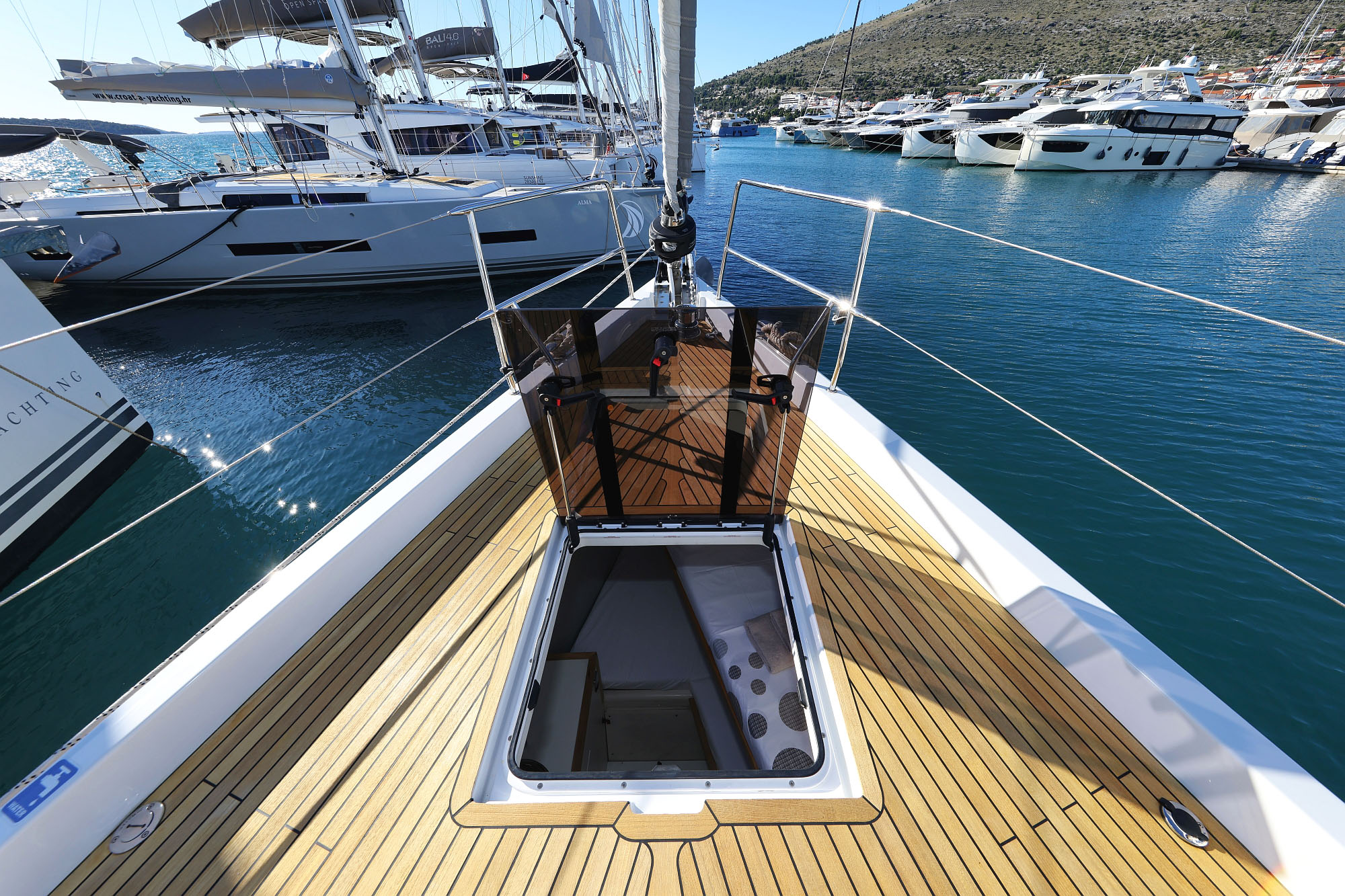 Hanse 588 - 5 + 1 cab. — photo 41