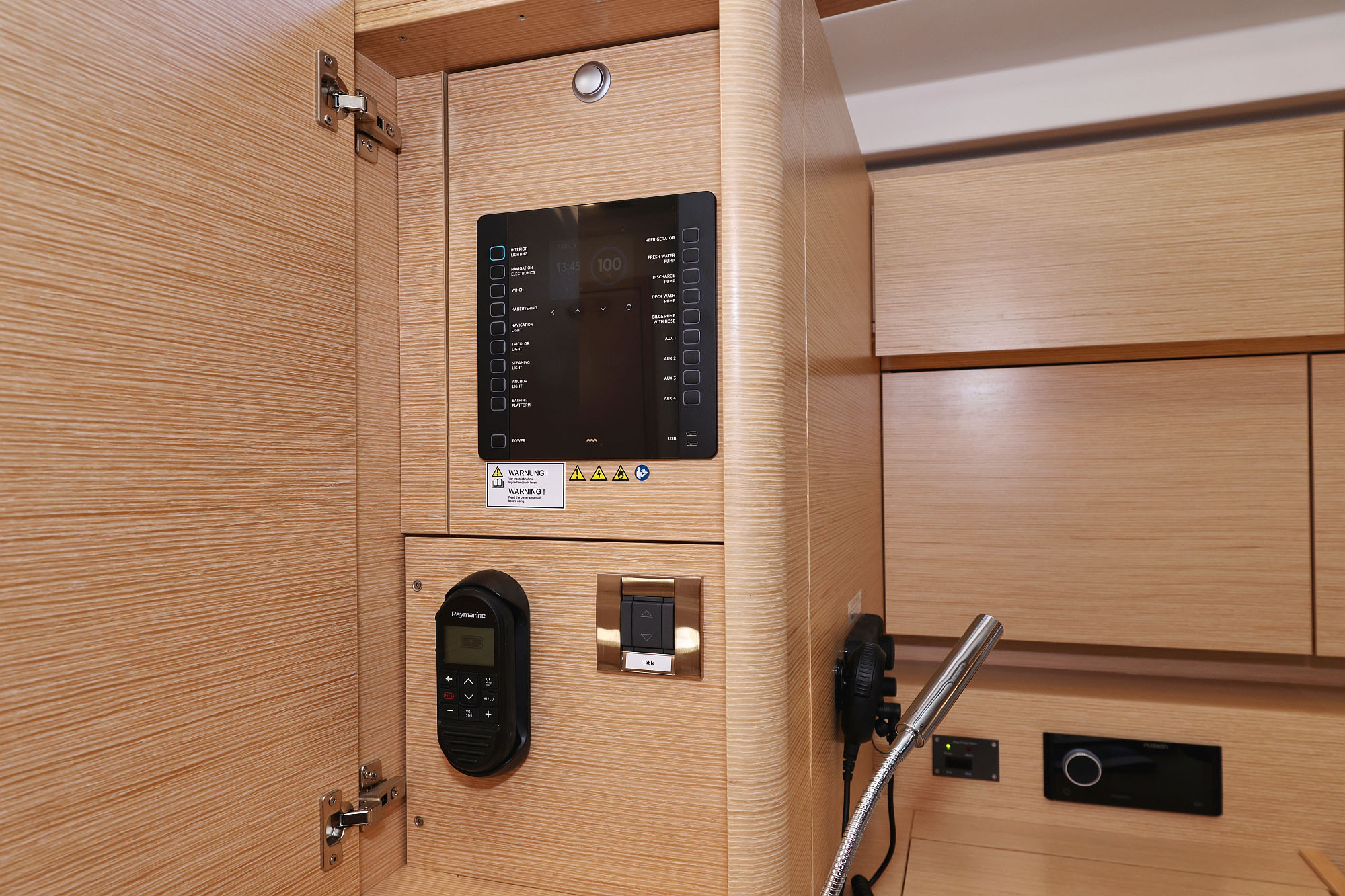 Hanse 588 - 5 + 1 cab. — photo 17