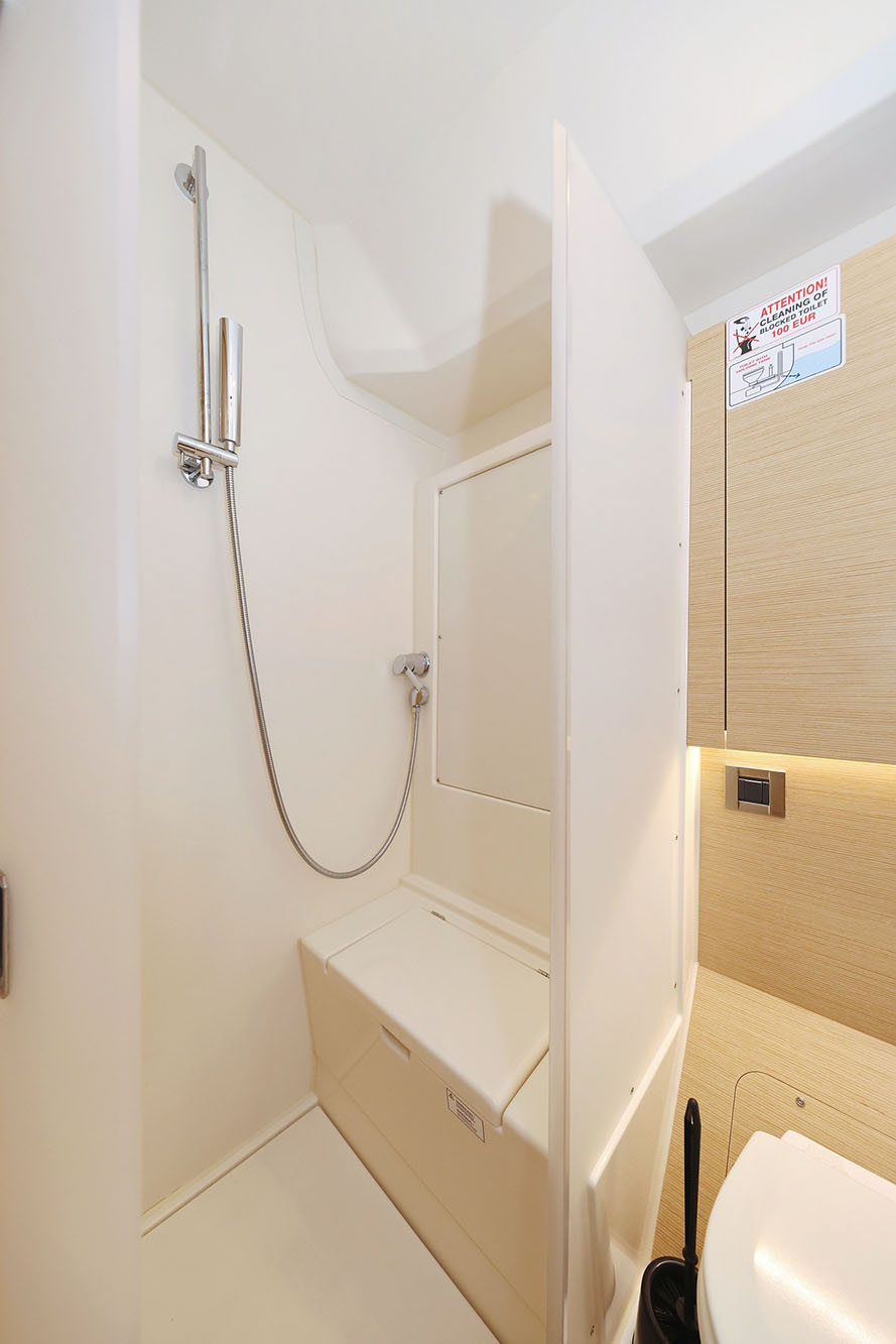 Hanse 588 - 5 + 1 cab. — photo 25