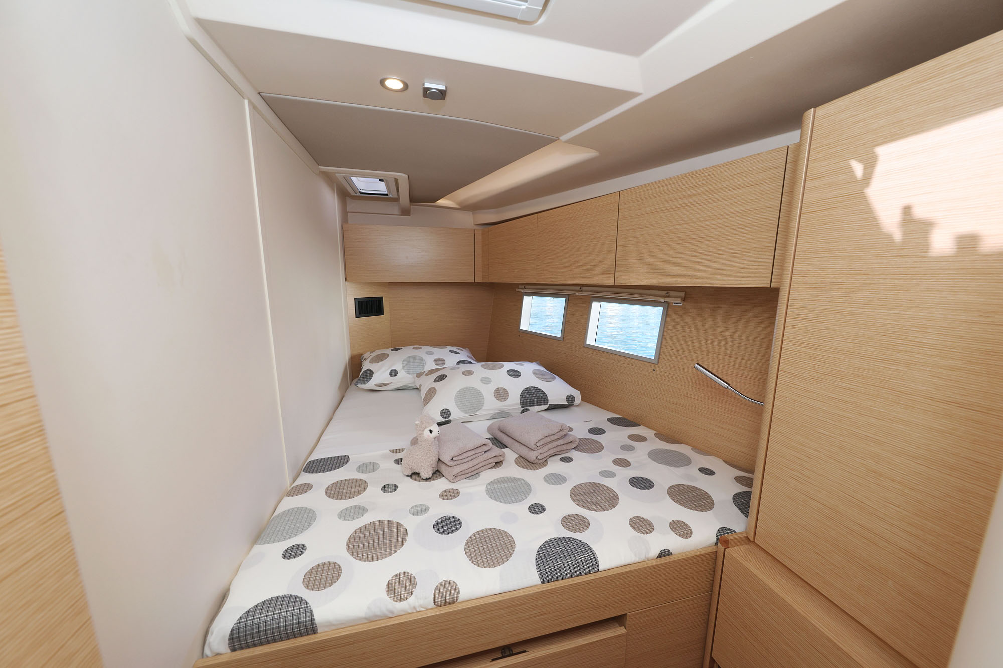 Hanse 588 - 5 + 1 cab. — photo 30