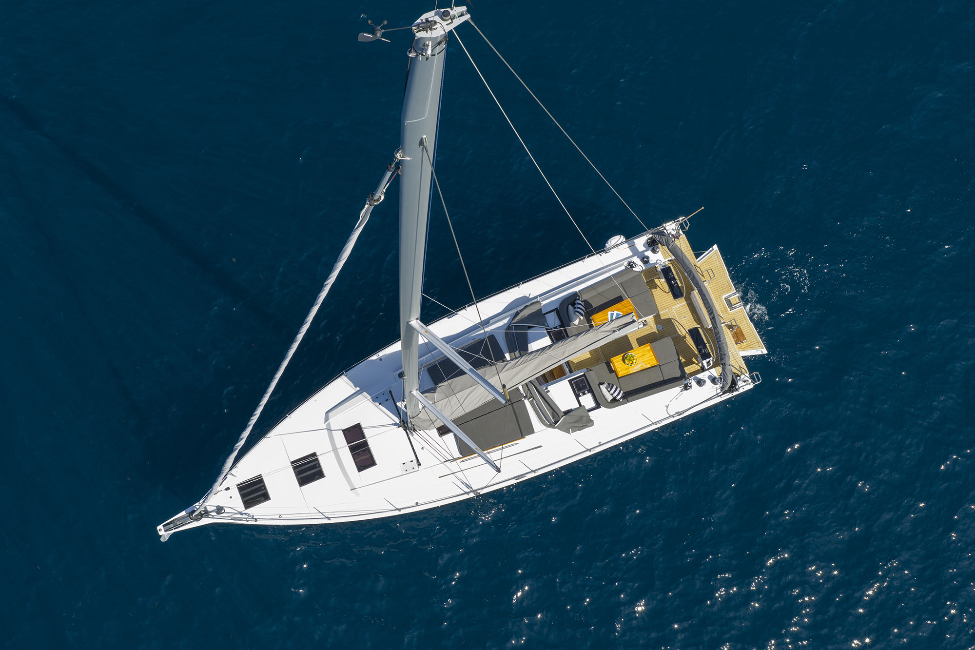 Hanse 510 - 4 + 1 cab. — photo 14