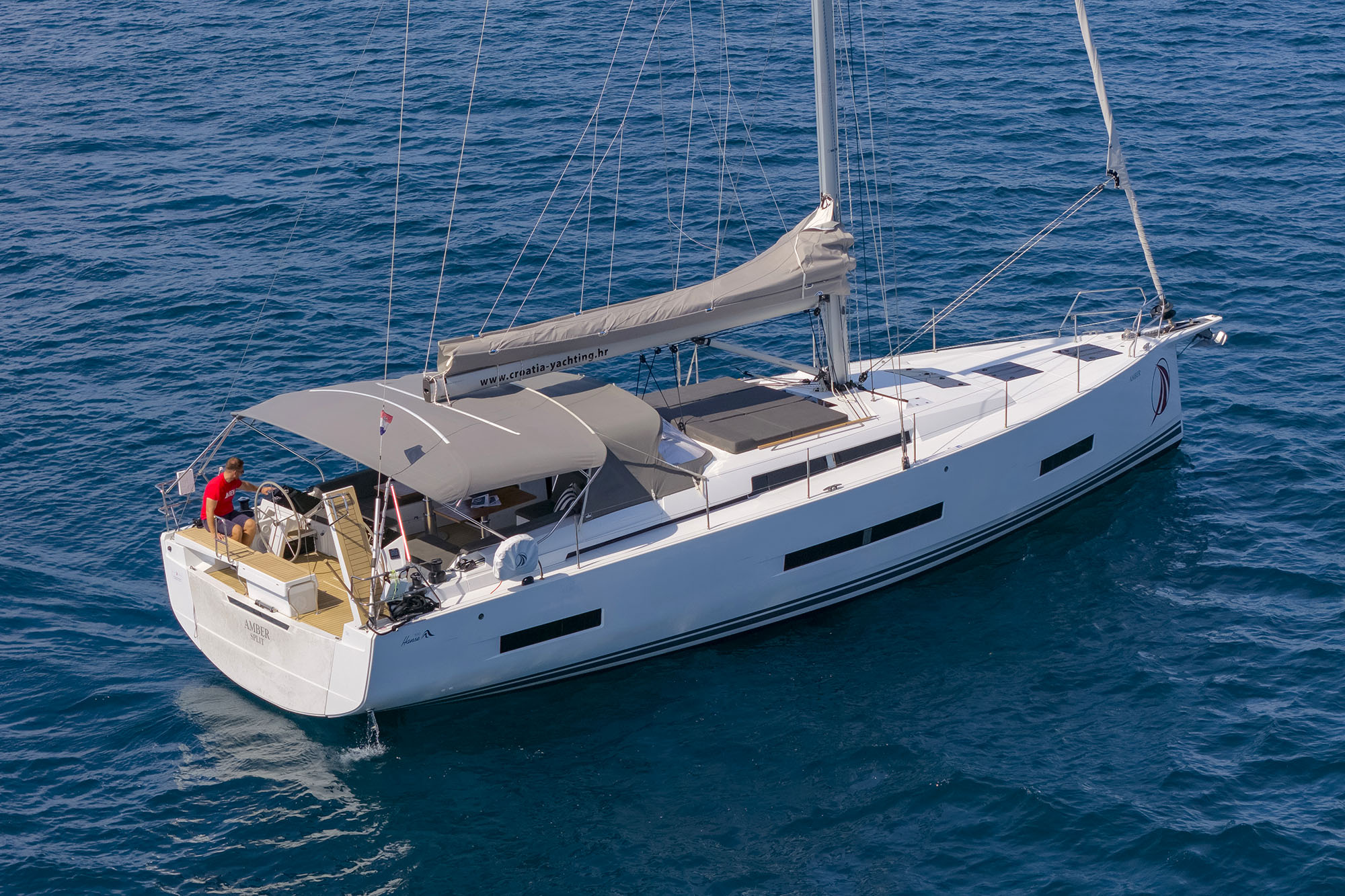 Hanse 510 - 4 + 1 cab. — photo 15