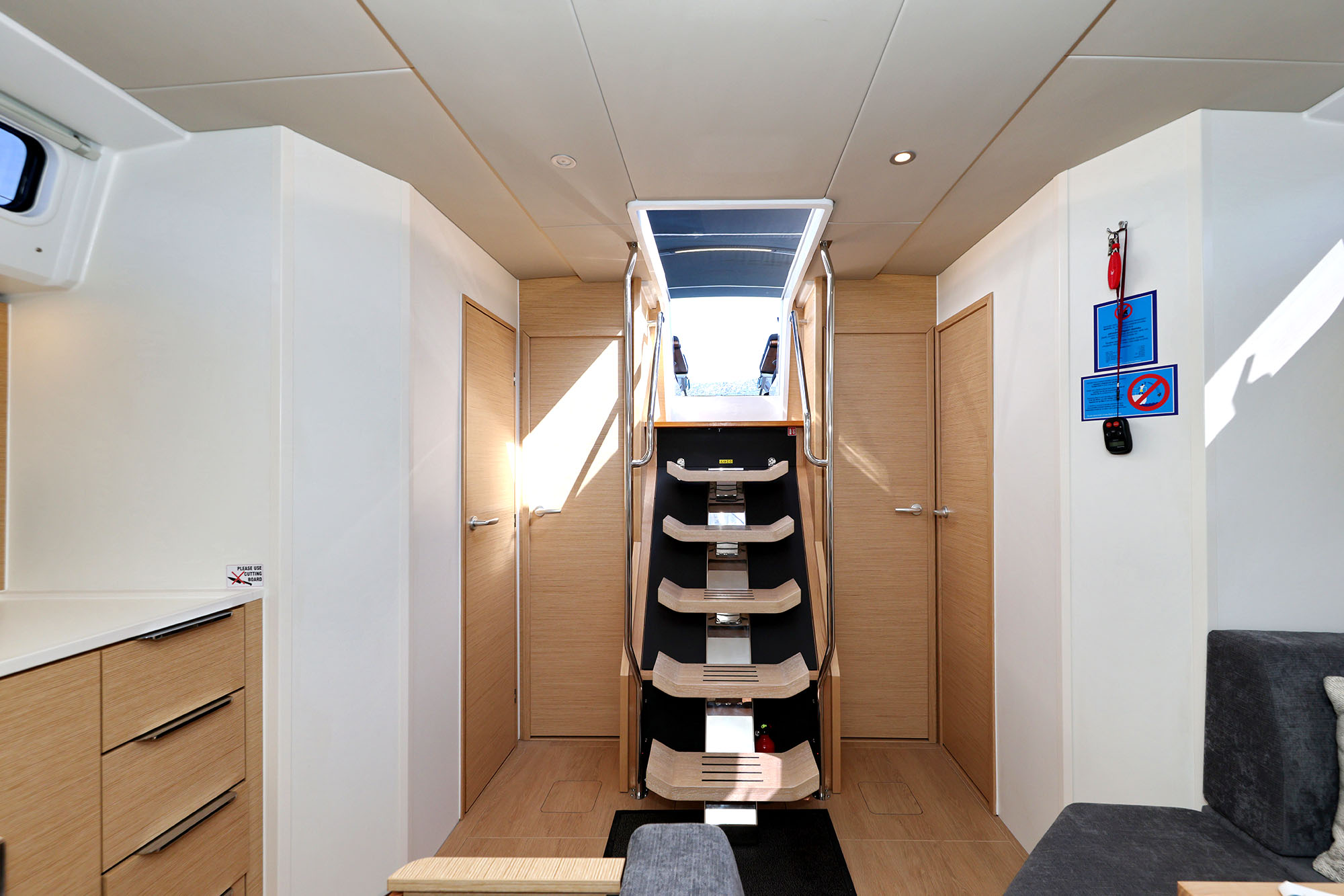 Hanse 510 - 4 + 1 cab. — photo 22