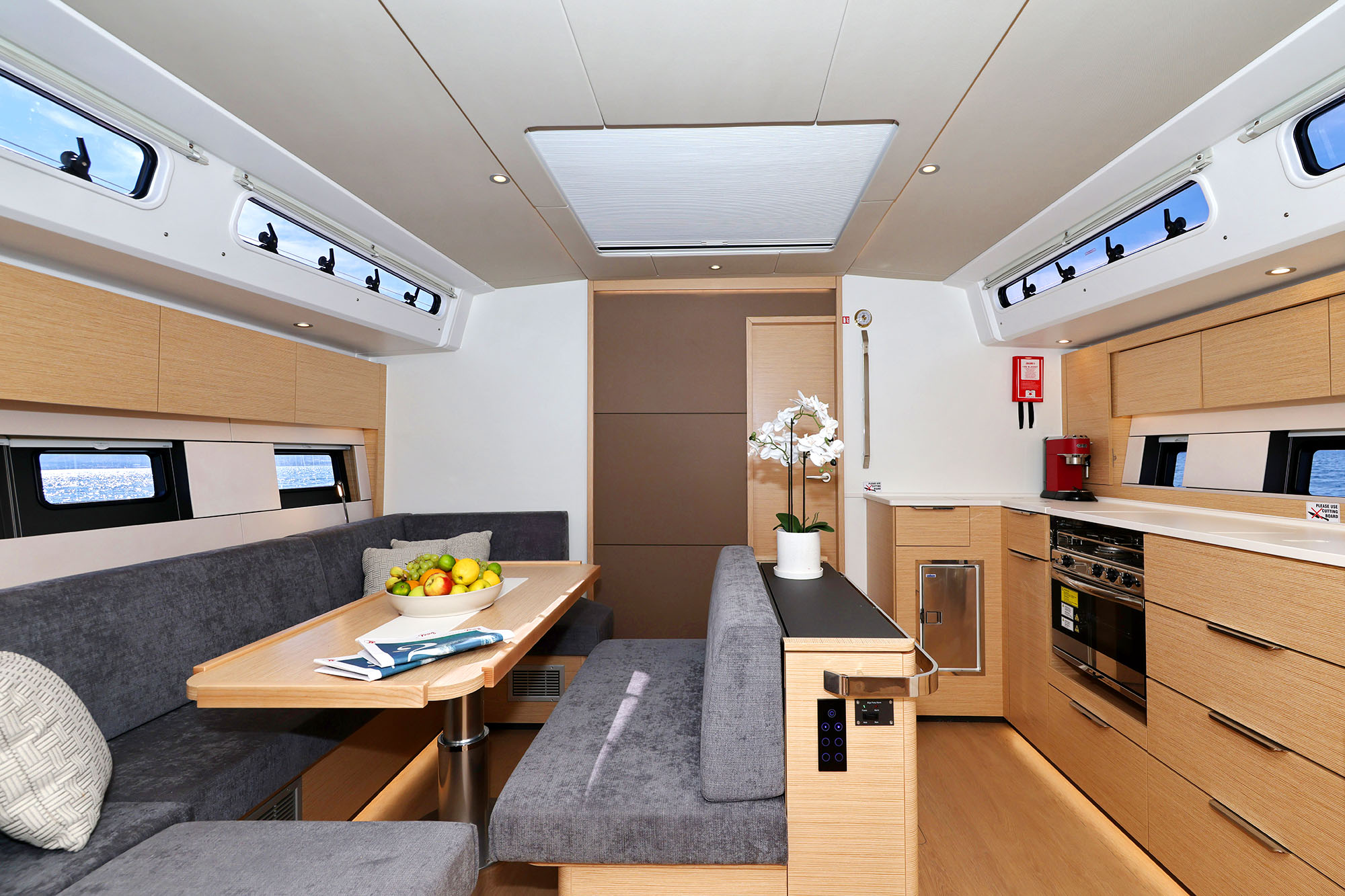Hanse 510 - 4 + 1 cab. — photo 23