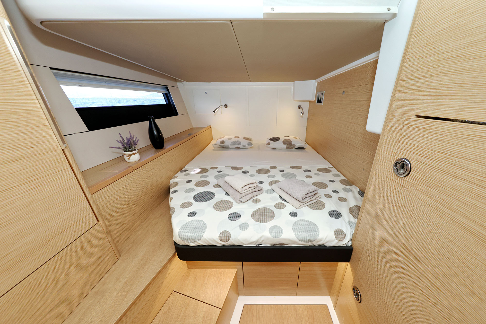 Hanse 510 - 4 + 1 cab. — photo 2
