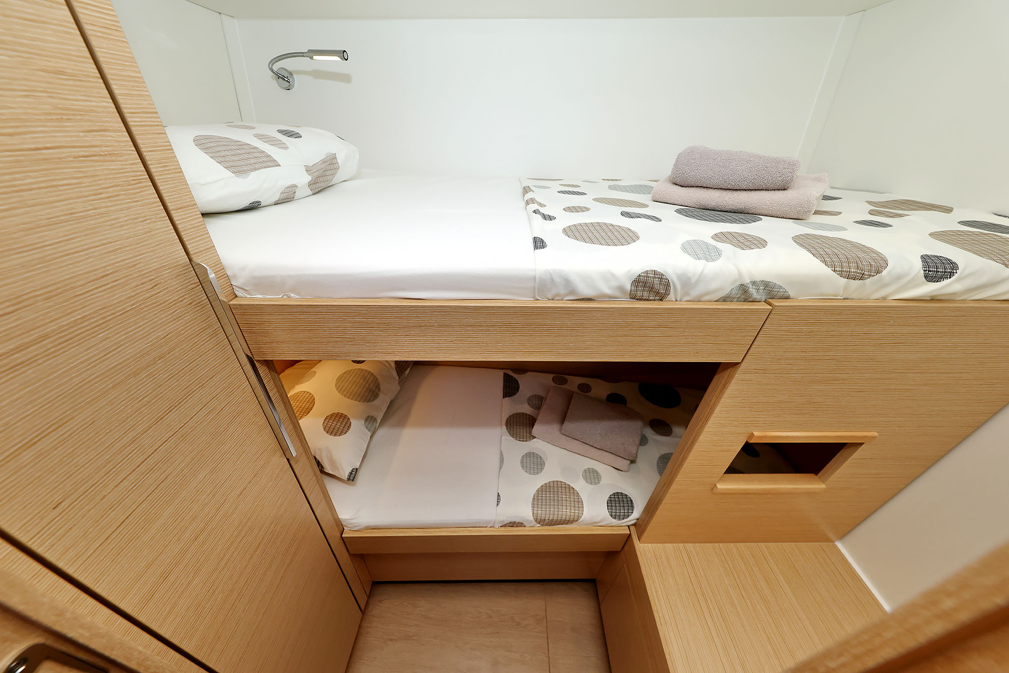 Hanse 510 - 4 + 1 cab. — photo 5