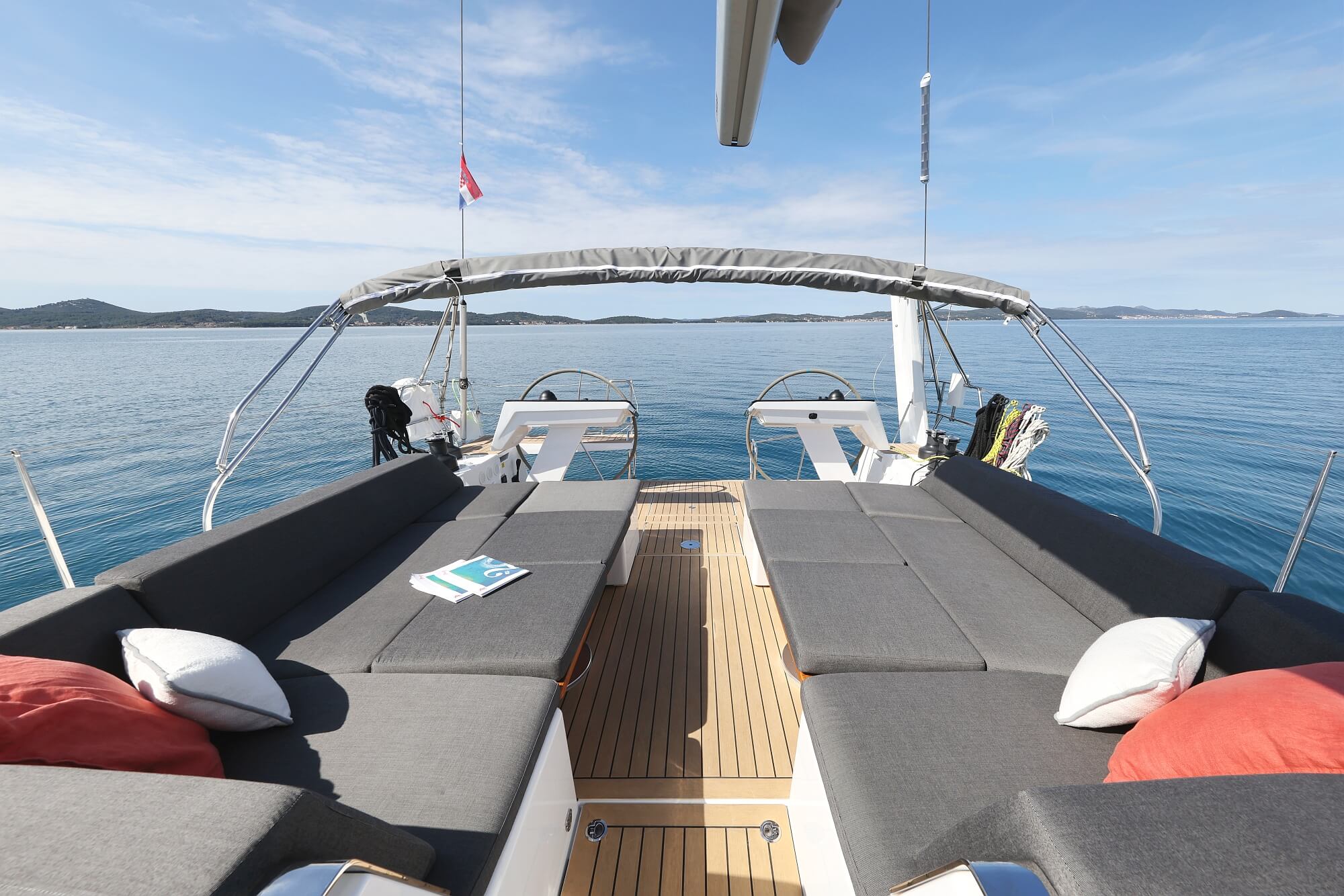 Hanse 510 - 5 + 1 cab. — photo 11