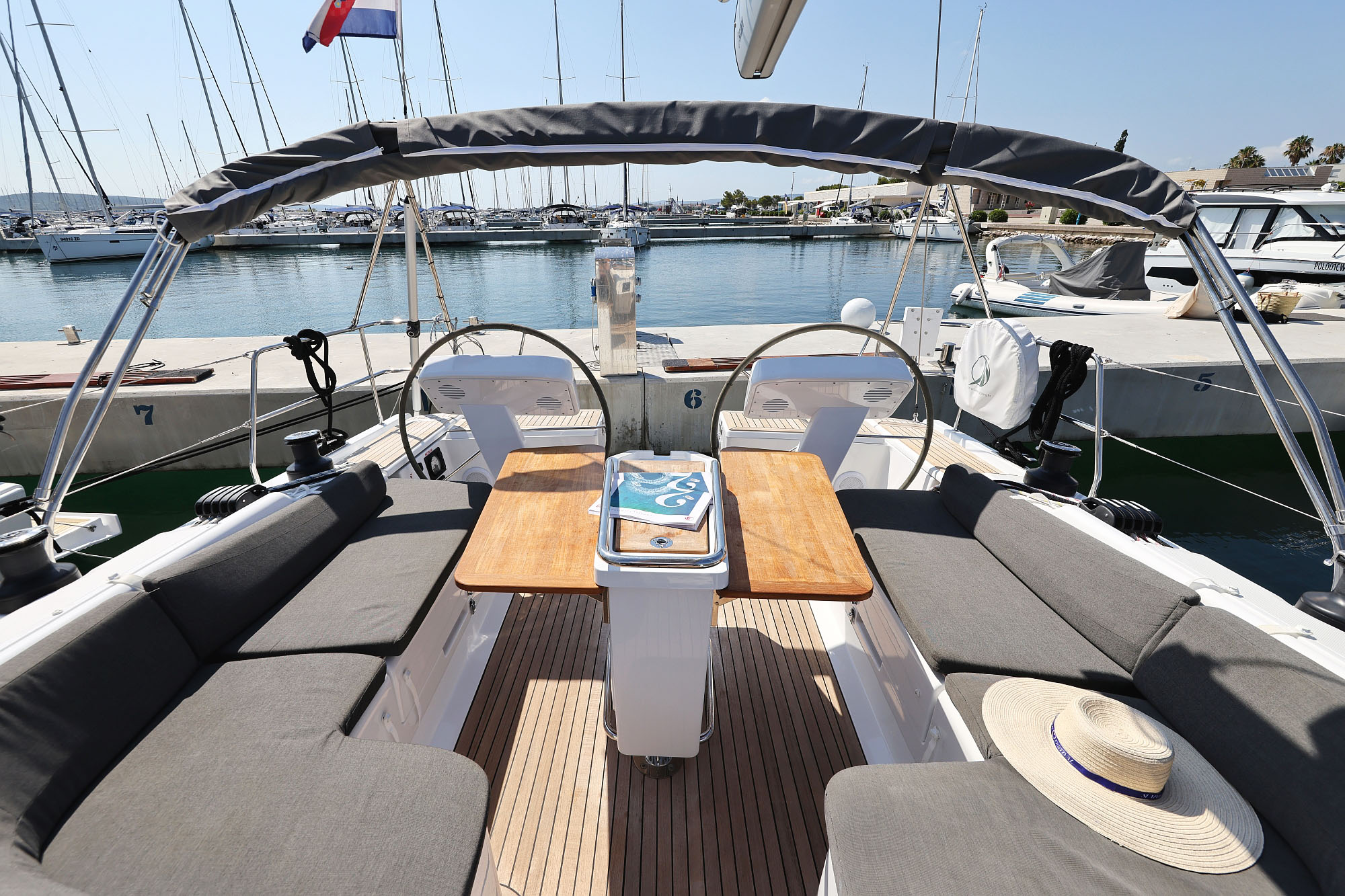 Hanse 458 - 3 cab. — photo 8