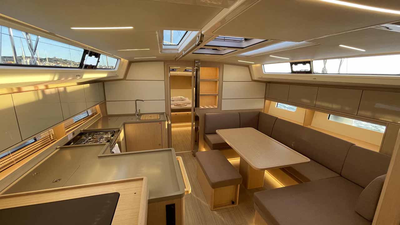 Bavaria C46 - 4 cab. — photo 12